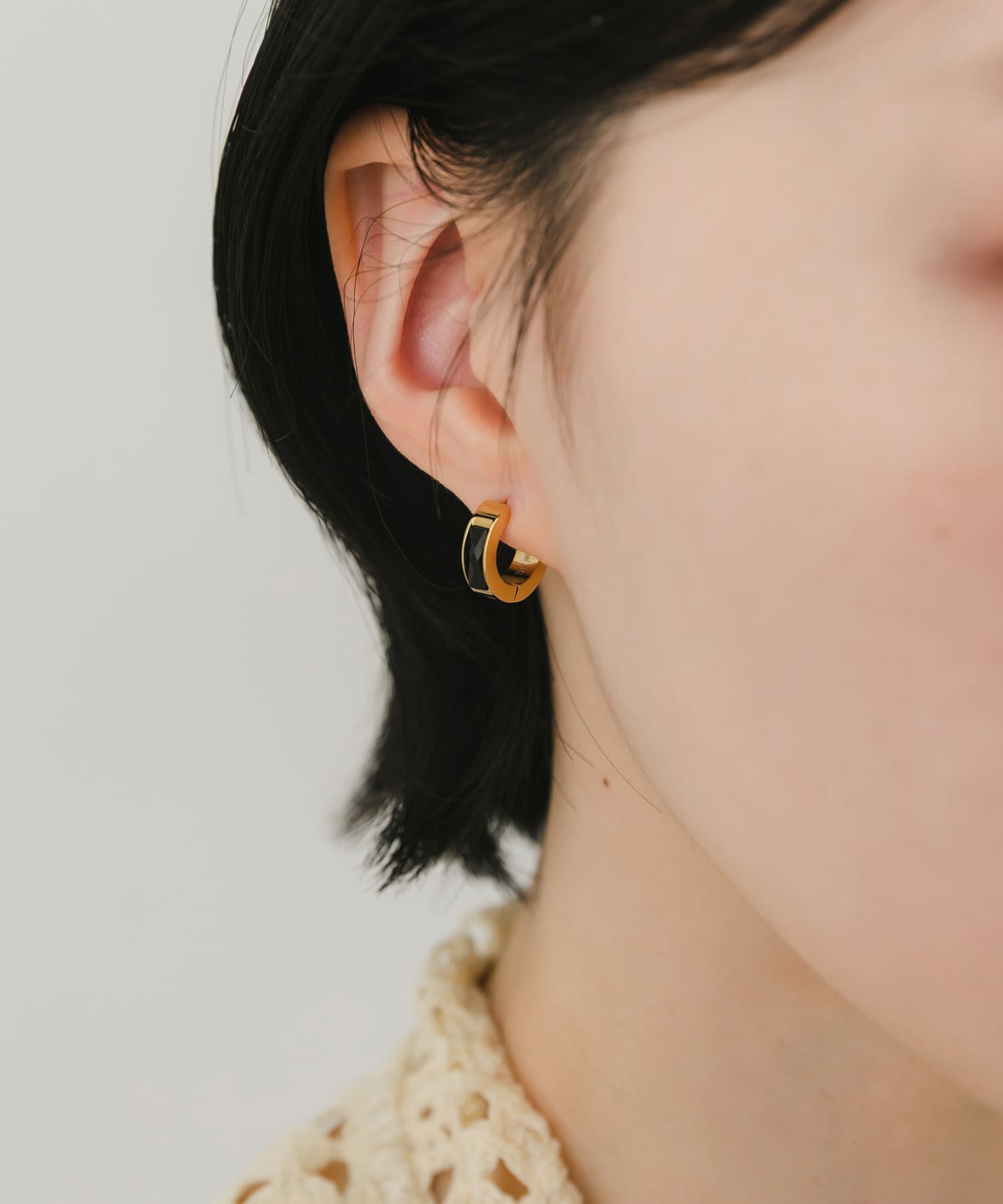 SMELLY「ステンレスブラックビジューフープピアス」|ピアス|