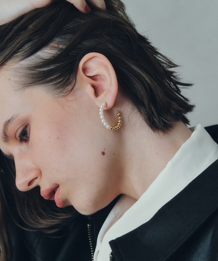YECCA VECCA「メタルボールフープピアス」|ピアス|Ivory