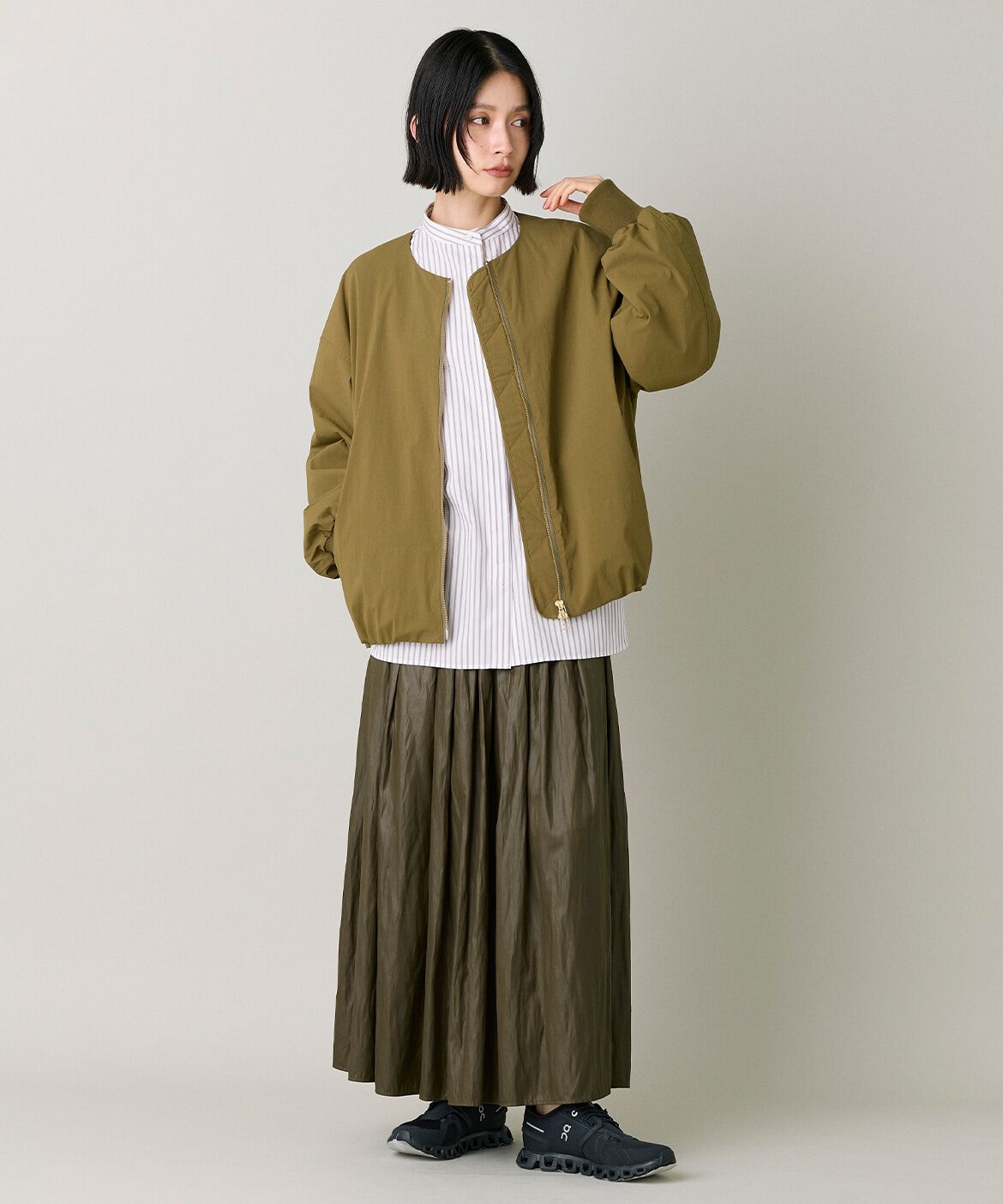 DAY by DAY it&rsquo;s international「ボウタイ付きシャツブラウス｜装い広がる上品ボウタイブラウス」|シャツ・ブラウス|