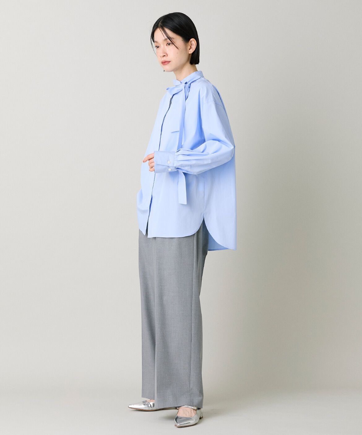 DAY by DAY it&rsquo;s international「ボウタイ付きシャツブラウス｜装い広がる上品ボウタイブラウス」|シャツ・ブラウス|