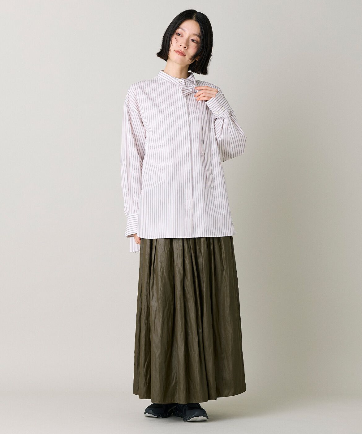 DAY by DAY it&rsquo;s international「ボウタイ付きシャツブラウス｜装い広がる上品ボウタイブラウス」|シャツ・ブラウス|