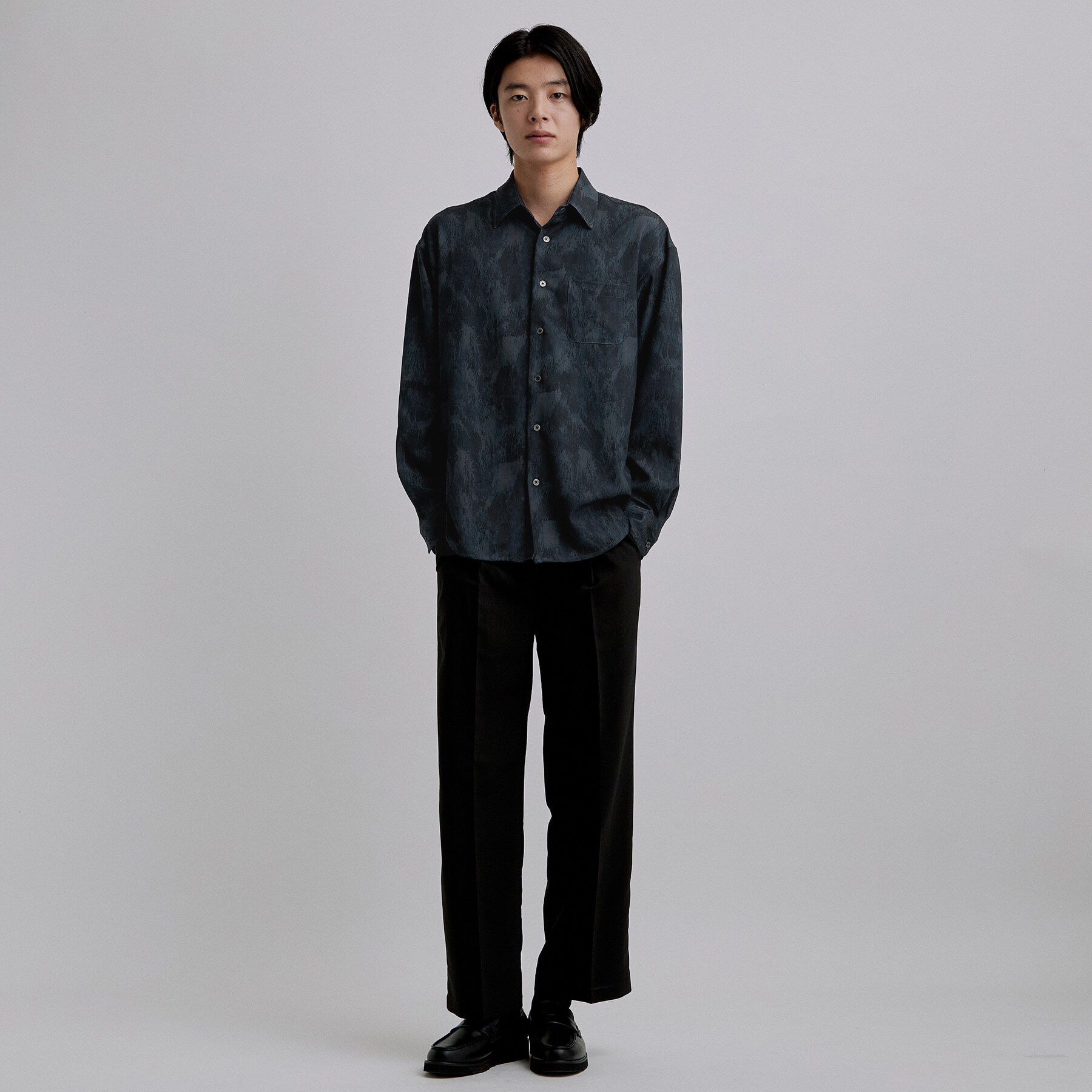 tk.TAKEO KIKUCHI「アブストペイント柄シャツ」|シャツ・ブラウス|