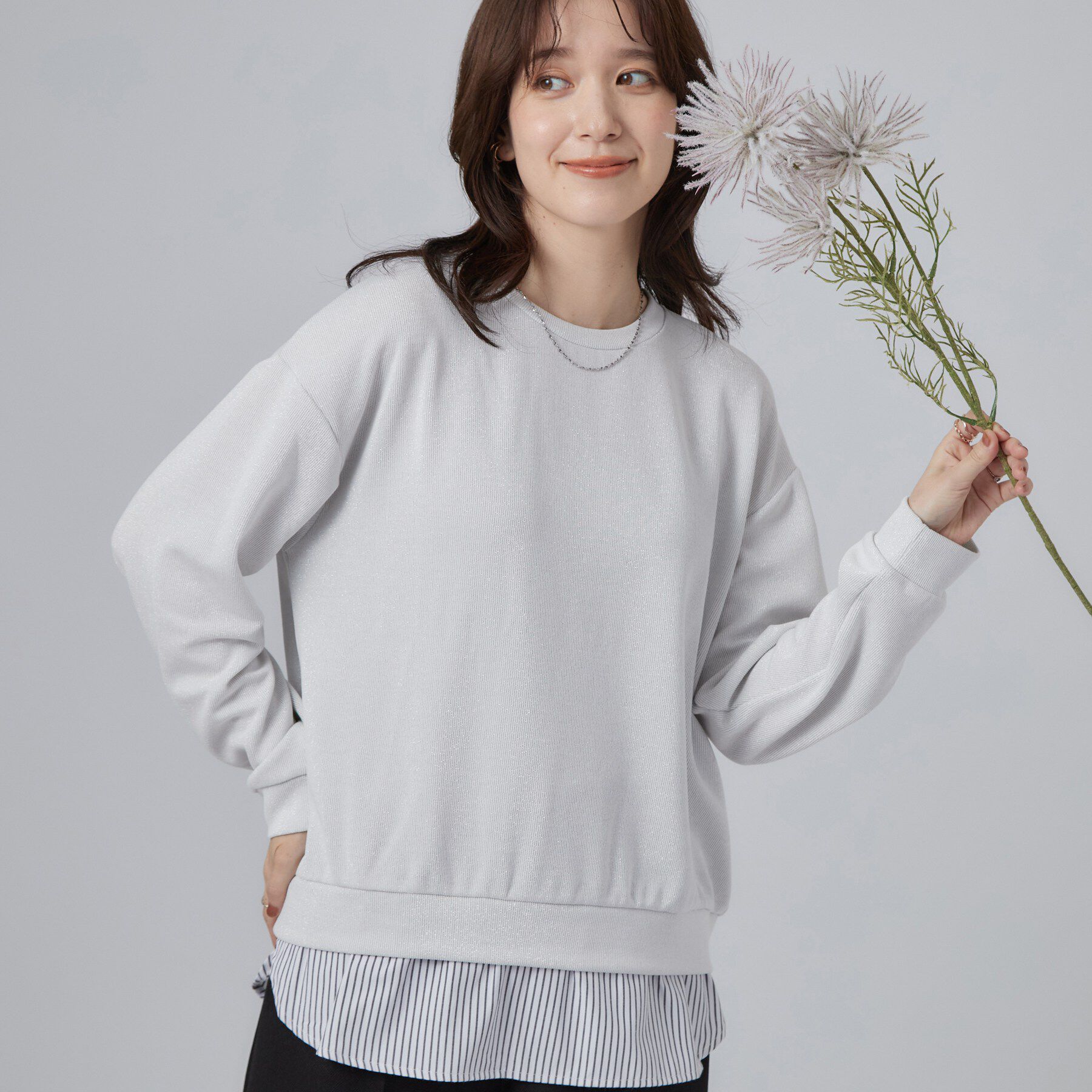 SHOO･LA･RUE「【S-LL/洗濯機可】レイヤード風 ラメ入りトップス」|Tシャツ・カットソー|ホワイト(101)