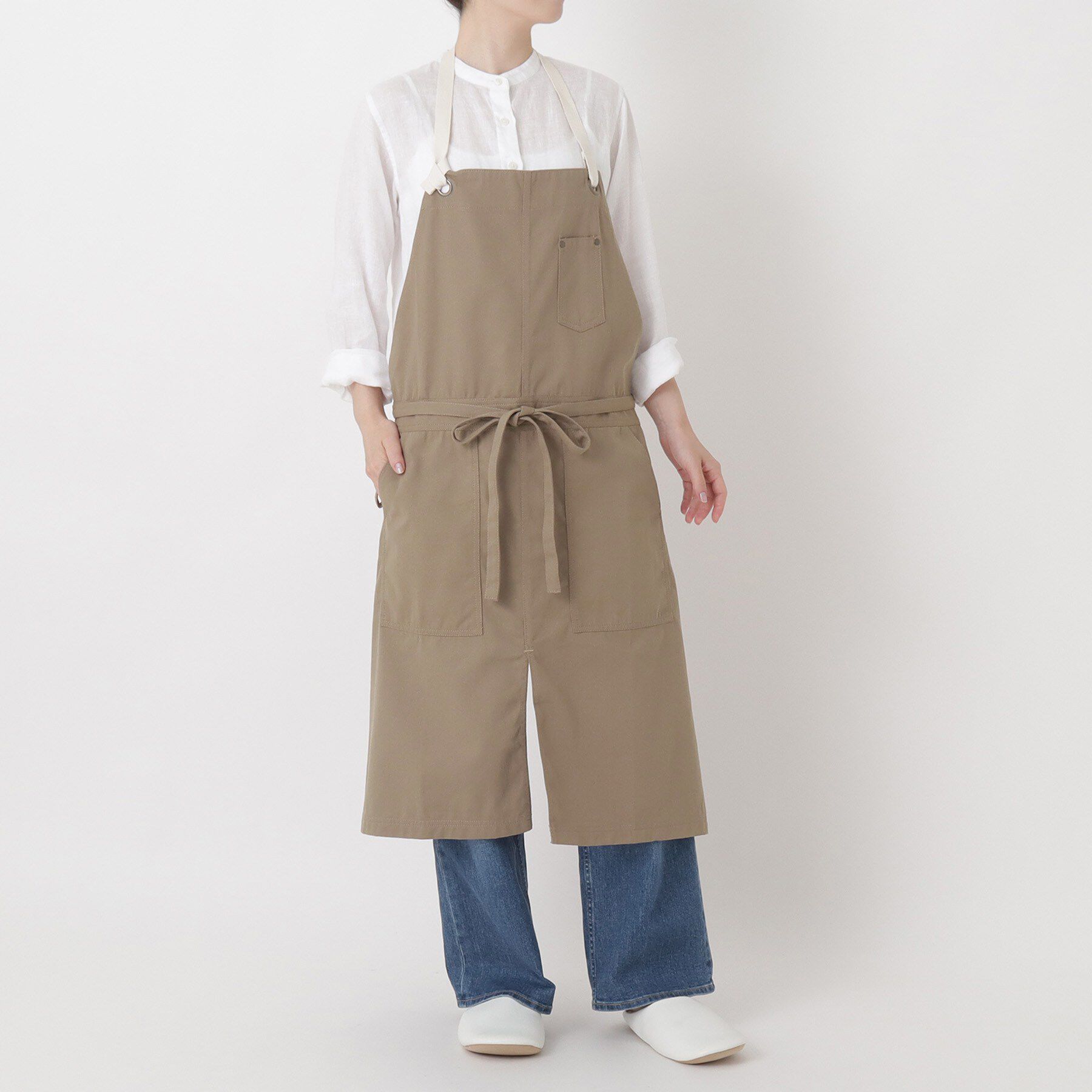 212 KITCHEN STORE「カナスタンドロングエプロン LBE」|食器・キッチングッズ|