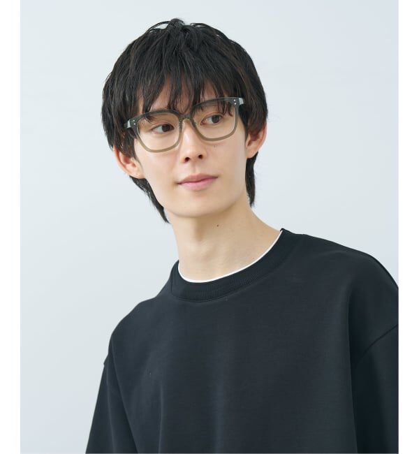  「小顔に見せてくれる計算されたウェリントン型 レンズ交換券付」|メガネ|