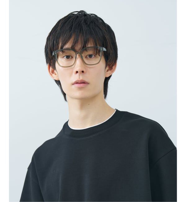  「小顔に見せてくれる計算されたウェリントン型 レンズ交換券付」|メガネ|