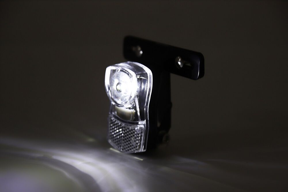BACKYARD FAMILY「自転車 ライト 後付け フロント 通販 自転車ライト LED サイクルライト 電池式 防水」|その他|
