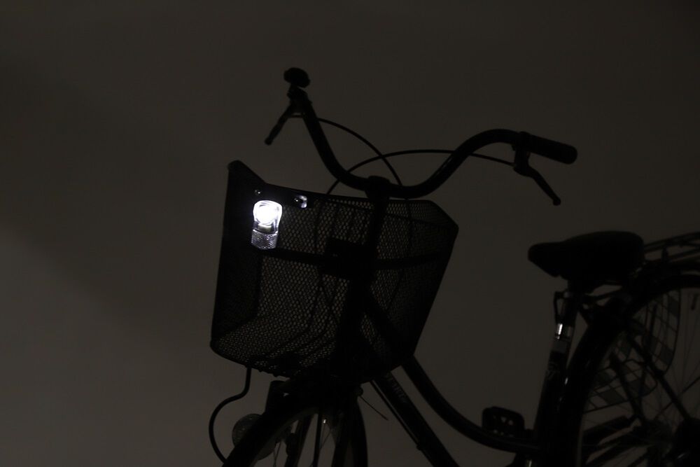BACKYARD FAMILY「自転車 ライト 後付け フロント 通販 自転車ライト LED サイクルライト 電池式 防水」|その他|