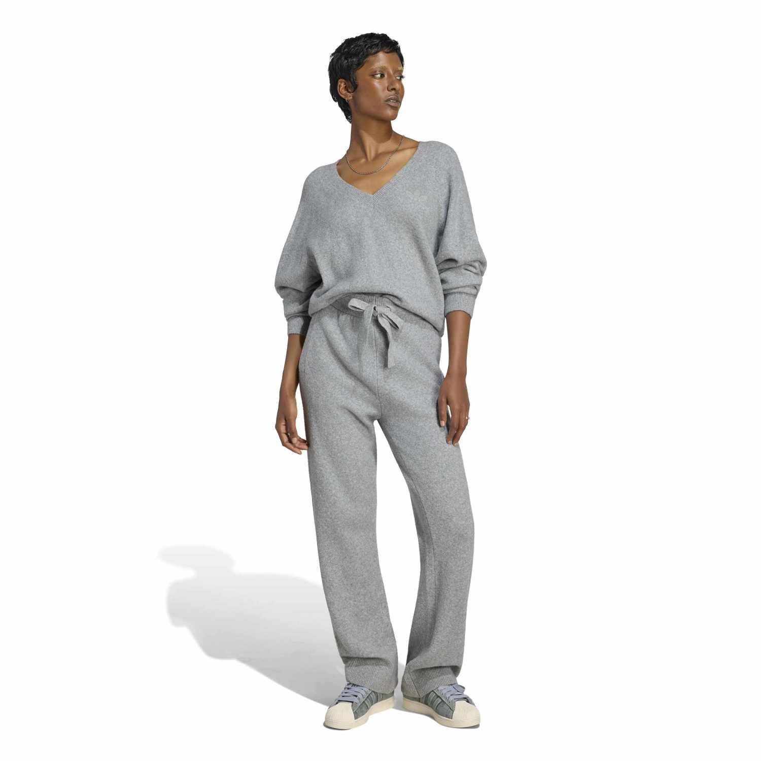 adidas「【ADIDAS ｳｪｱ】W ESS KNIT SWEATSHIRT」|Tシャツ・カットソー|