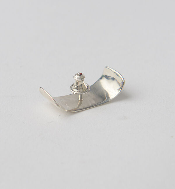 Rouge vif「FARIS SLOPE Stud シルバーピアス」|ピアス|