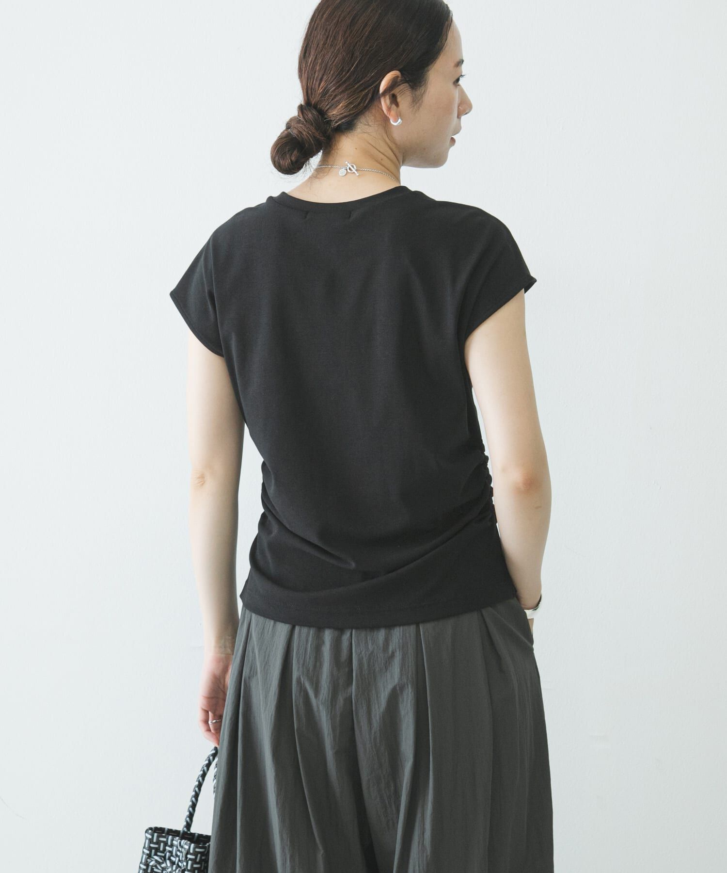 URBAN RESEARCH「サイドギャザーカットソー」|Tシャツ・カットソー|