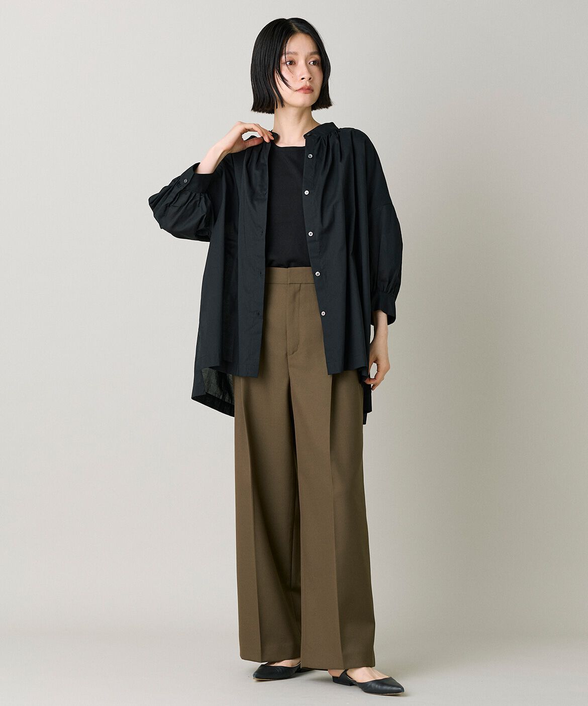 DAY by DAY it&rsquo;s international「ﾊﾞﾝﾄﾞｶﾗｰｷﾞｬｻﾞｰｼｬﾂﾌﾞﾗｳｽ|体型ｶﾊﾞｰと旬顔を叶」|シャツ・ブラウス|