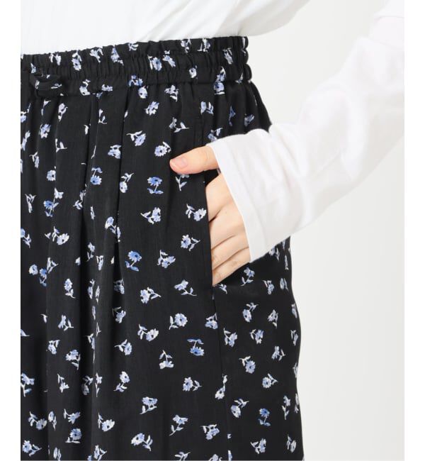 U by SPICK&SPAN「《予約》フラワープリントイージーサテンパンツ」|スラックス|