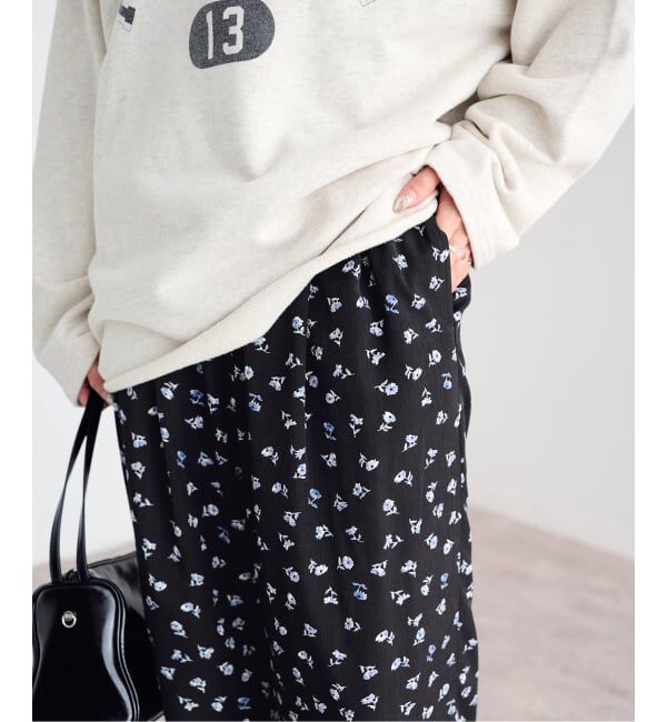 U by SPICK&SPAN「《予約》フラワープリントイージーサテンパンツ」|スラックス|