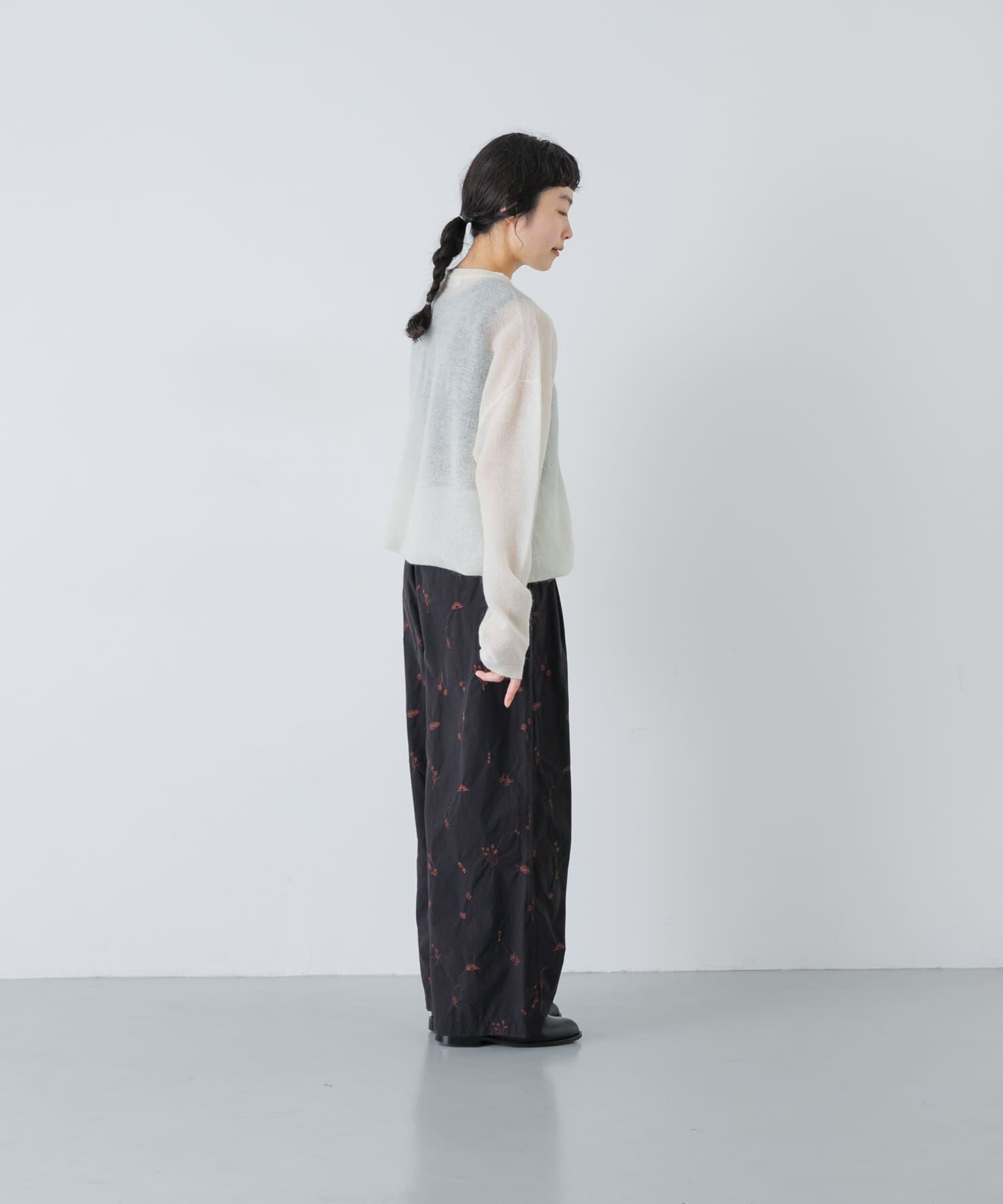 かぐれ「ドローイング刺繍パンツ」|その他|
