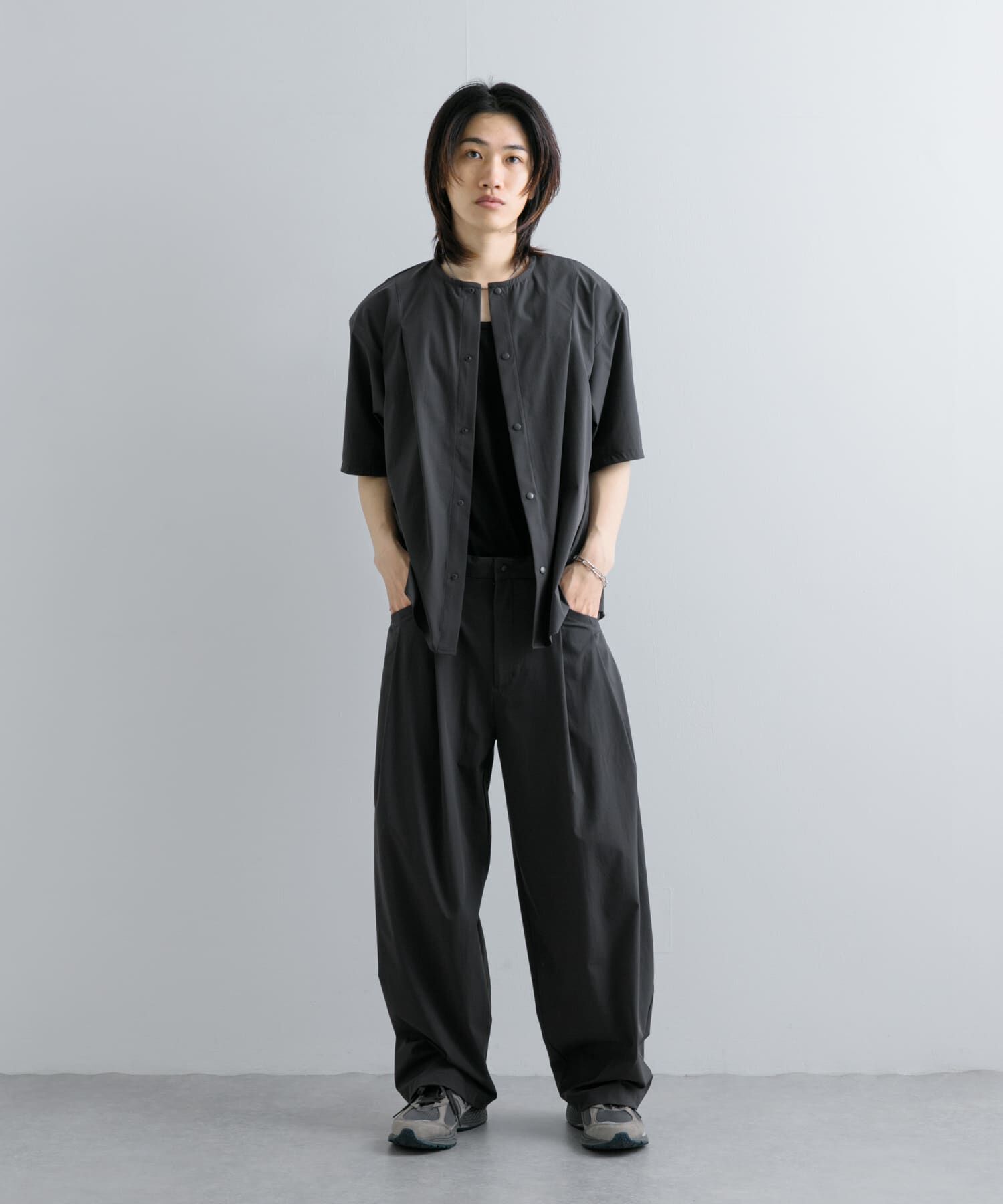 SENSE OF PLACE by URBAN RESEARCH「Uiscel　4WAYストレッチタックノーカラーシャツ5分袖」|シャツ・ブラウス|