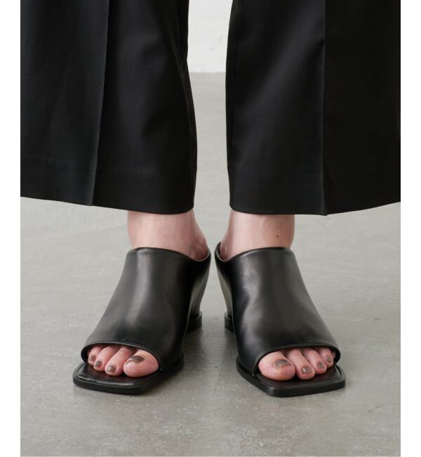 GRISE「《WEB+一部店舗限定》GRISE6cmレザーハイバンプウェッジミュールサンダル」|サンダル|
