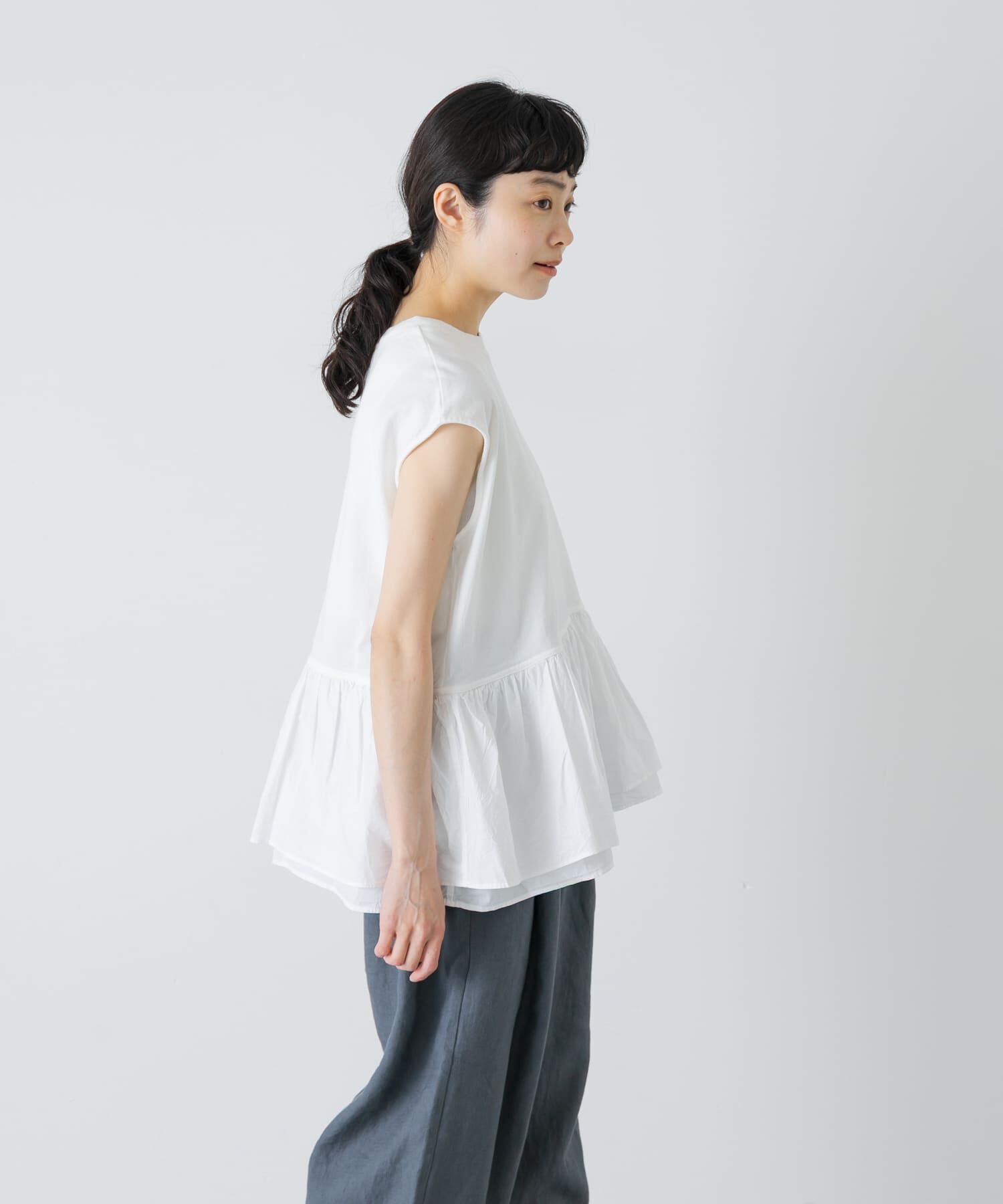 かぐれ「裾フリルノースリーブインナーカットソー」|Tシャツ・カットソー|