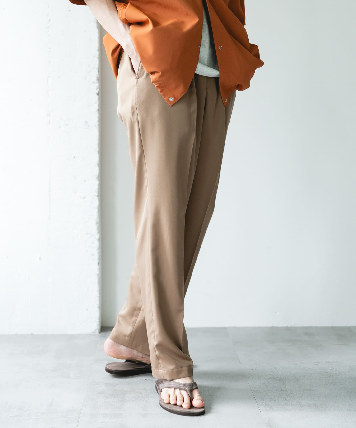 URBAN RESEARCH DOORS「COOLFIBER ツイルシャーリングスラックス」|その他|