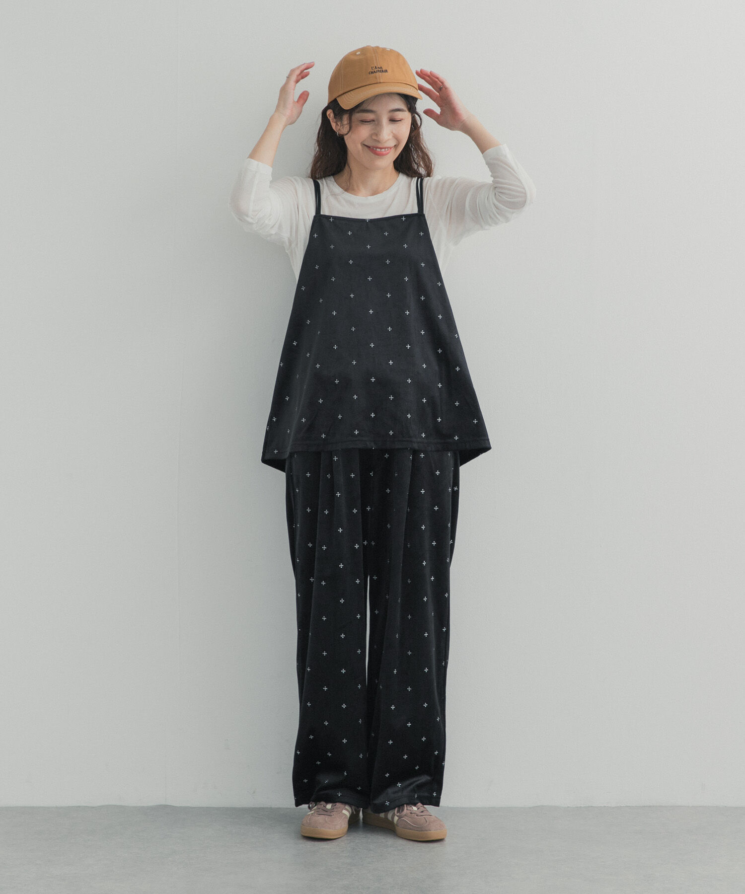 URBAN RESEARCH DOORS「刺繍ベロアイージーパンツ 26AW」|その他|
