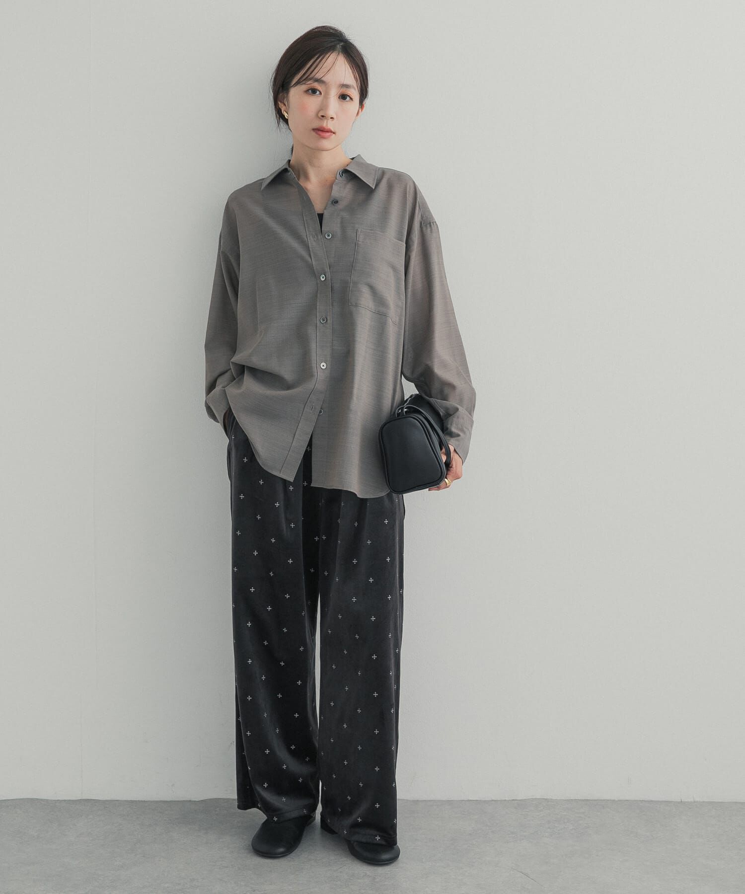 URBAN RESEARCH DOORS「刺繍ベロアイージーパンツ 26AW」|その他|