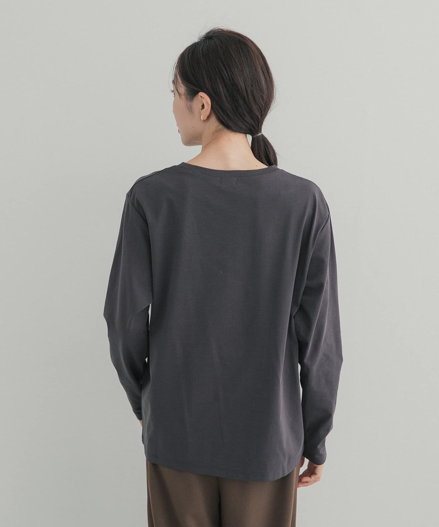 URBAN RESEARCH DOORS「フロッキーロゴプリントロングTシャツ 26AW」|Tシャツ・カットソー|