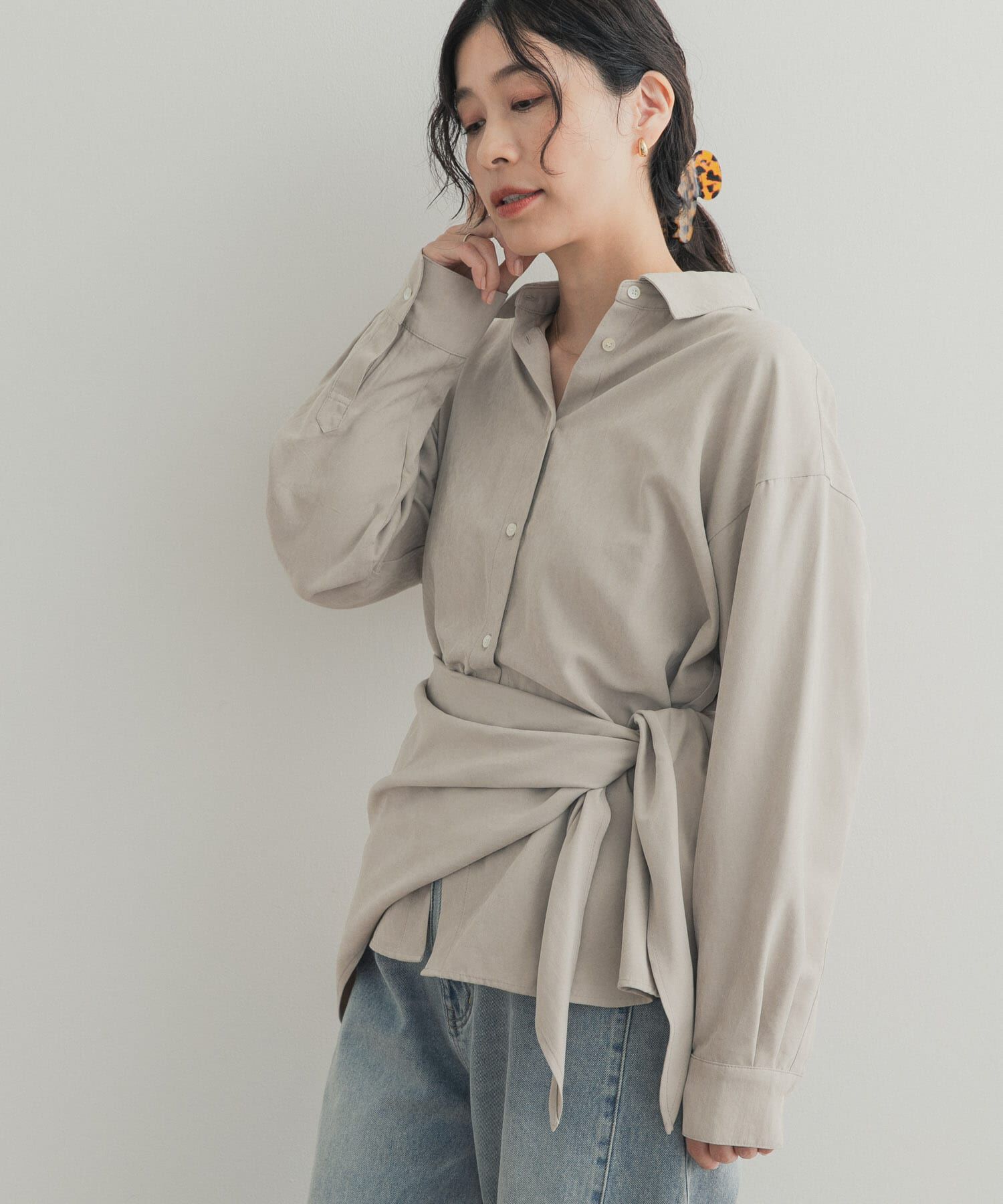 URBAN RESEARCH DOORS「『WEB限定』スカーフ付きピーチ起毛シャツ」|シャツ・ブラウス|