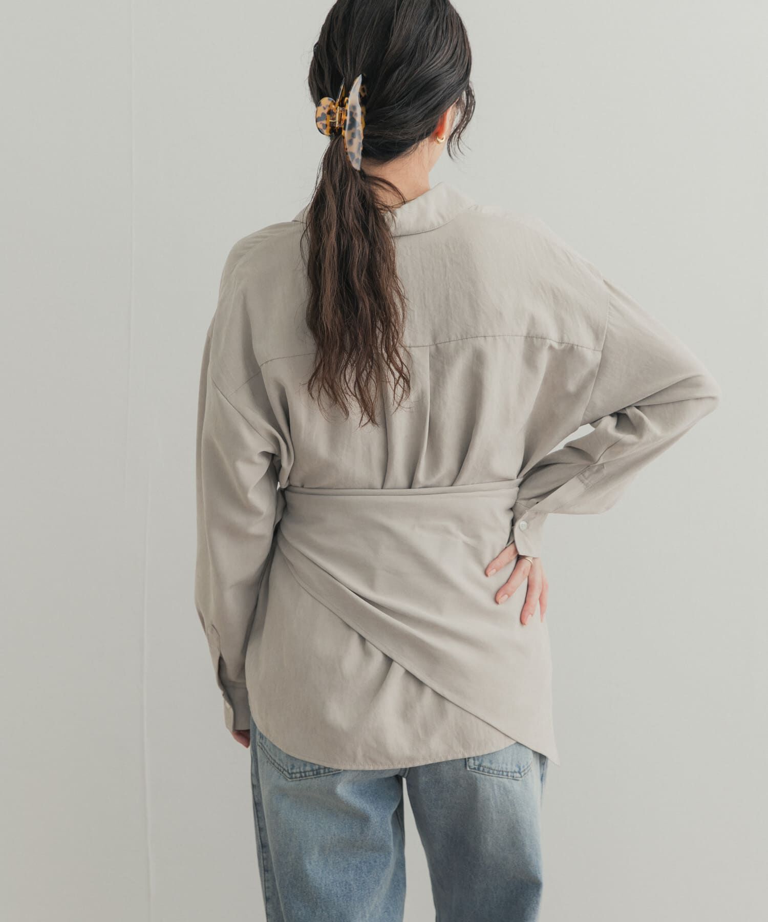 URBAN RESEARCH DOORS「『WEB限定』スカーフ付きピーチ起毛シャツ」|シャツ・ブラウス|