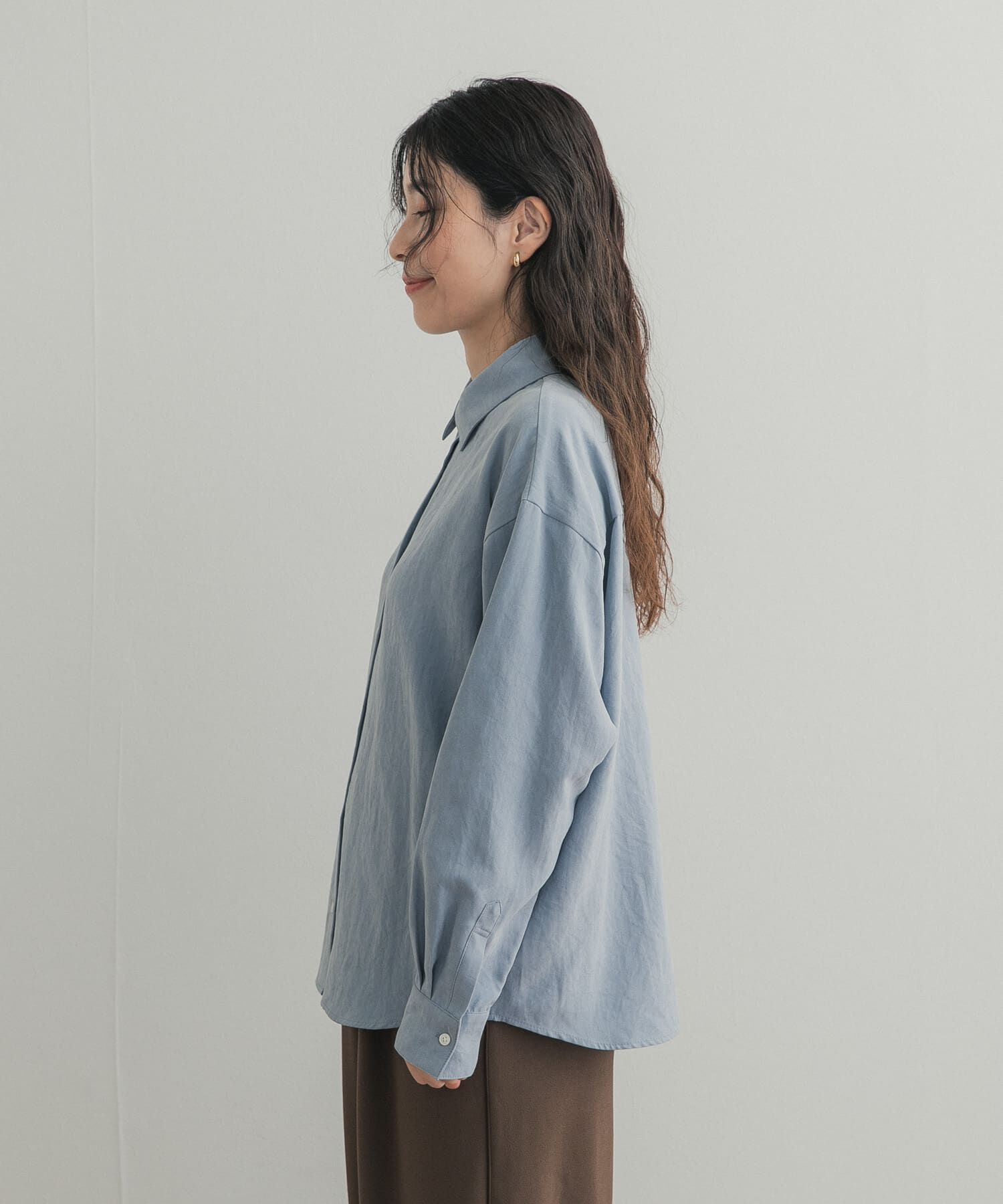 URBAN RESEARCH DOORS「『WEB限定』スカーフ付きピーチ起毛シャツ」|シャツ・ブラウス|
