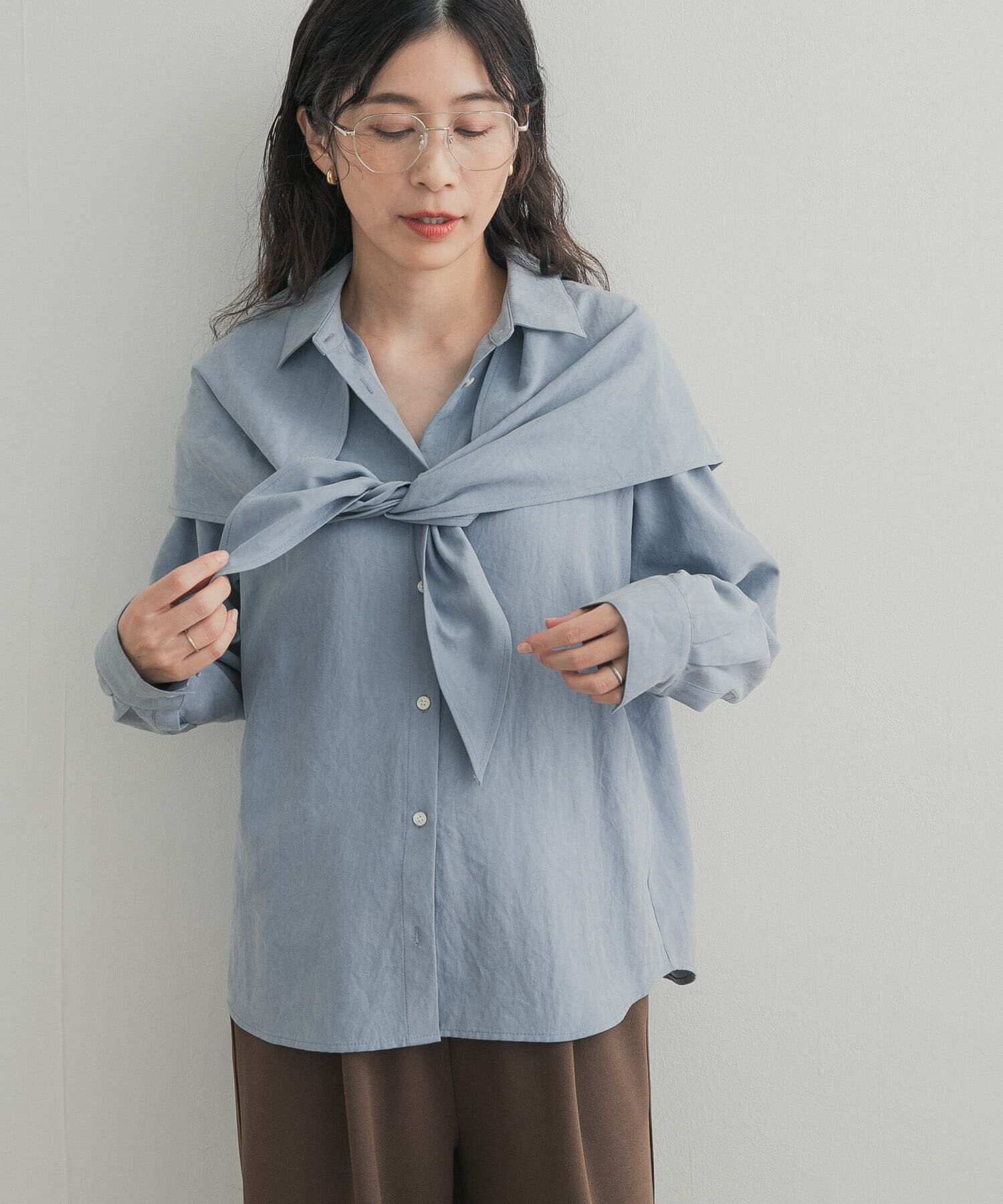 URBAN RESEARCH DOORS「『WEB限定』スカーフ付きピーチ起毛シャツ」|シャツ・ブラウス|