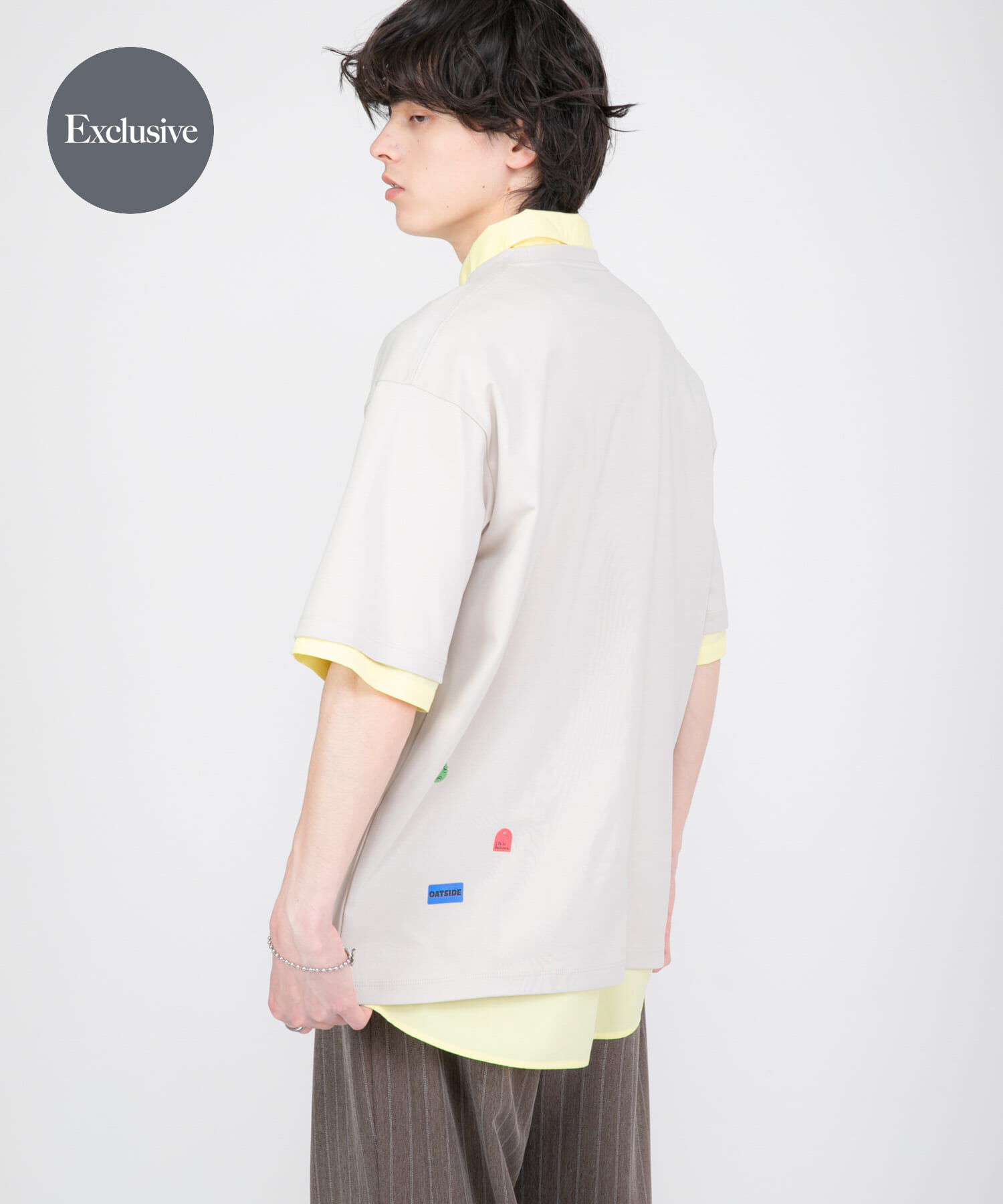 SENSE OF PLACE by URBAN RESEARCH「『別注』OATSIDE&times;SENSE OF PLACE　グラフィックTシャツC」|Tシャツ・カットソー|ライトベージュ