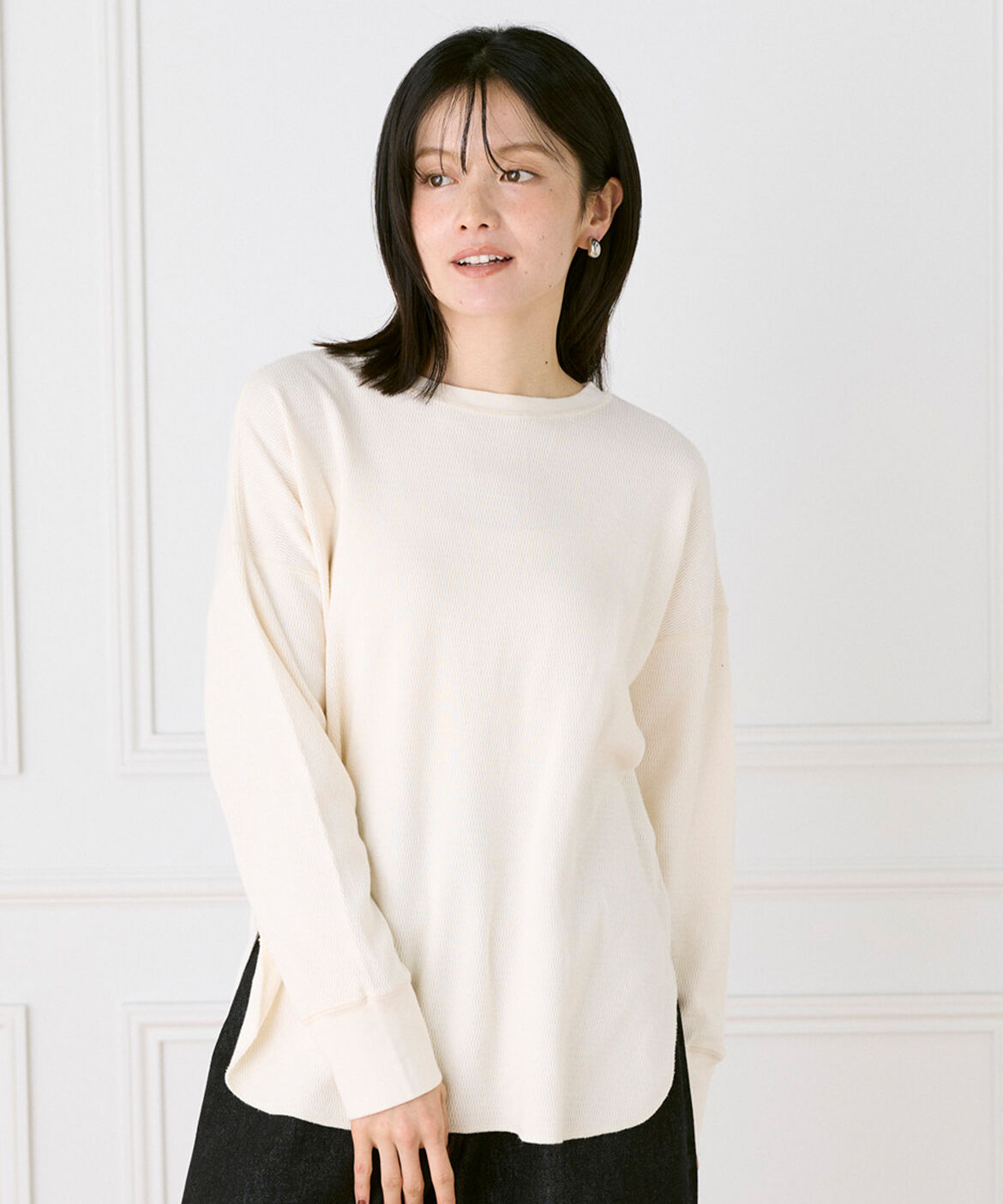 DAY by DAY it&rsquo;s international「2WAYヘンリープルオーバー｜表情豊かな素材を楽しむ2WAYプルオーバー」|Tシャツ・カットソー|アイボリー2