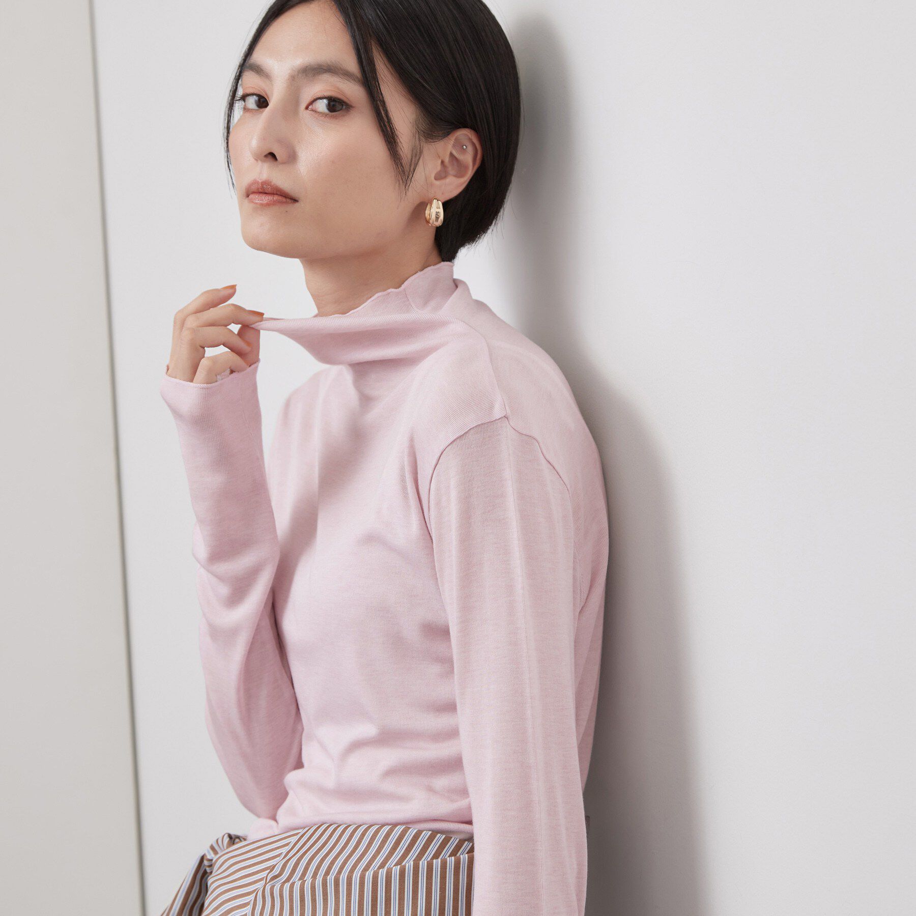OPAQUE.CLIP「なめらかシアーハイネックカットソー【洗濯機OK／抗ピル】」|Tシャツ・カットソー|