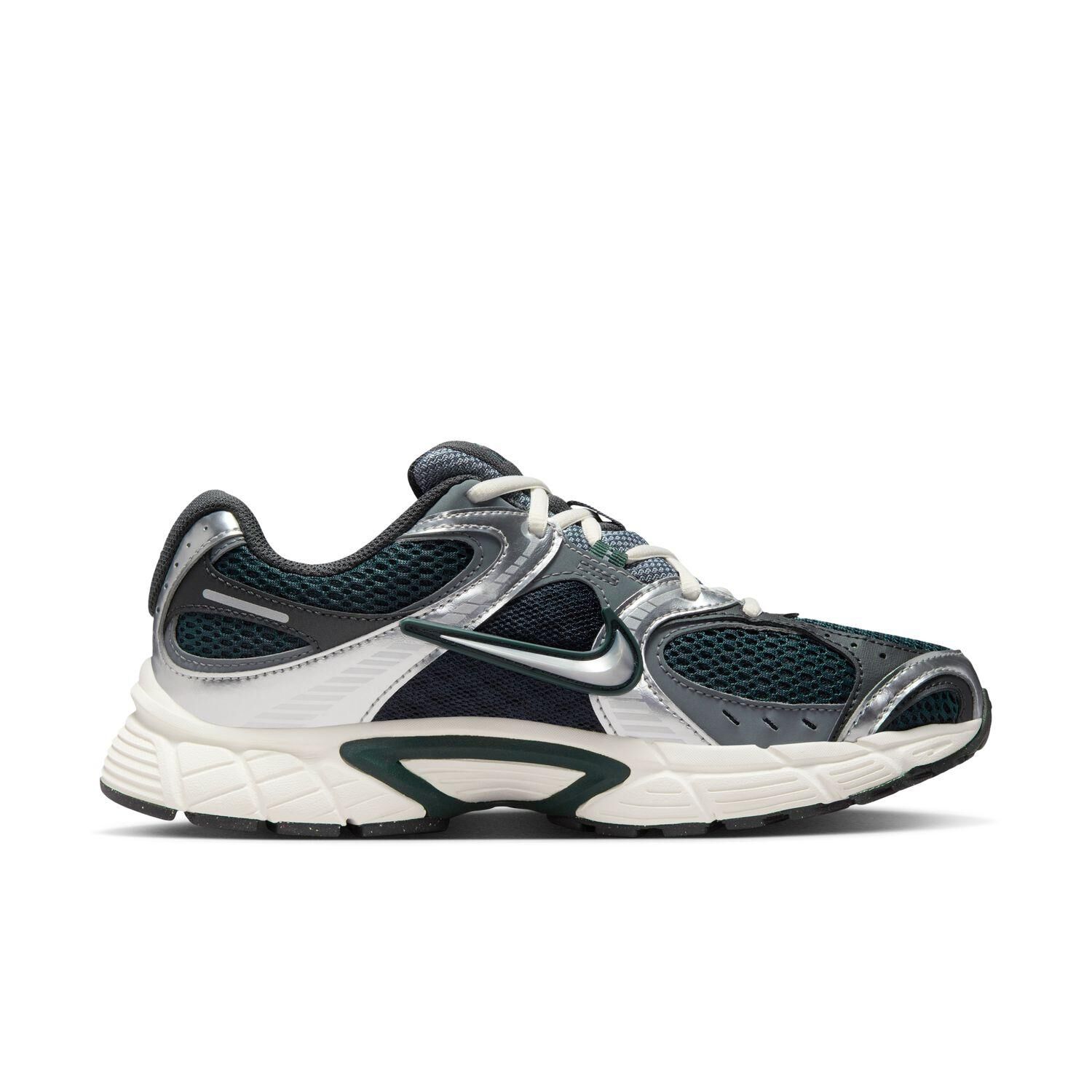 NIKE「【NIKE】W V5 RNR」|スニーカー|
