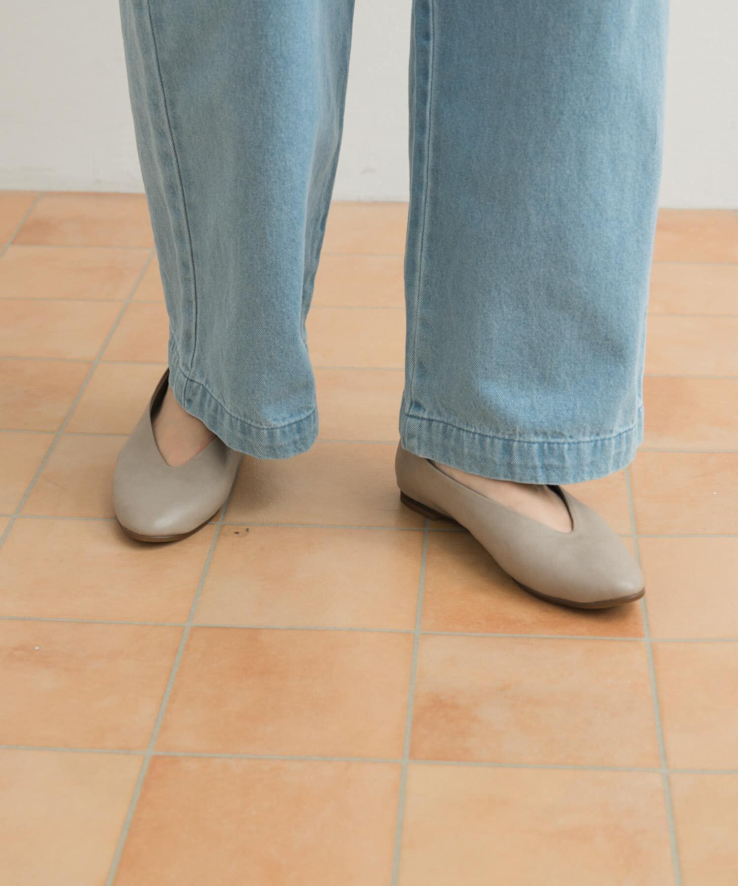 URBAN RESEARCH DOORS「Vカットパンプス」|パンプス|