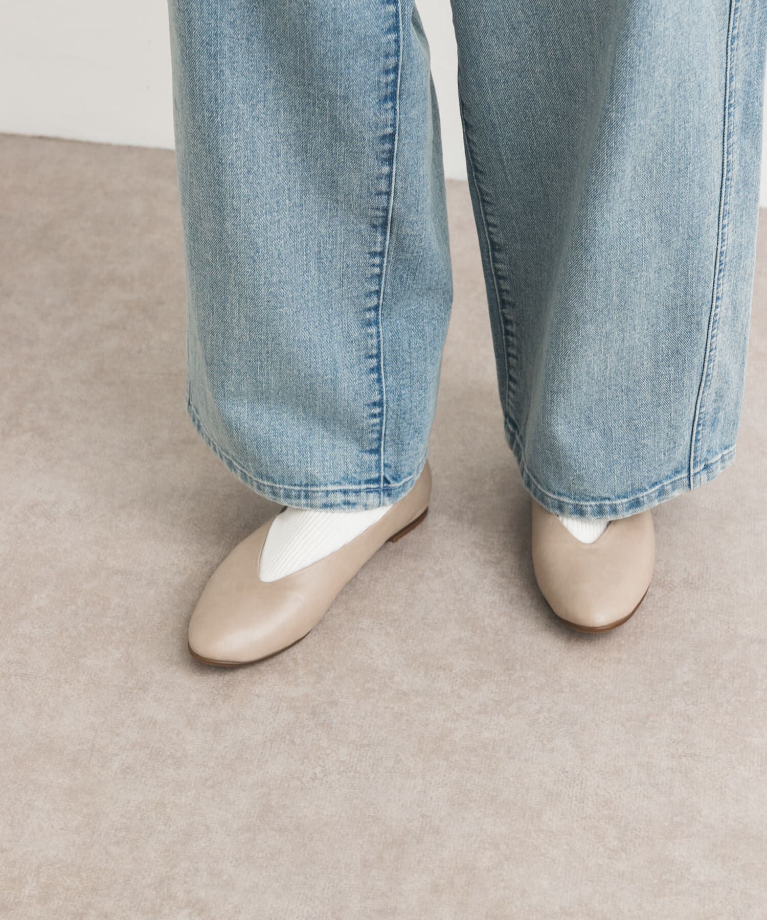 URBAN RESEARCH DOORS「Vカットパンプス」|パンプス|