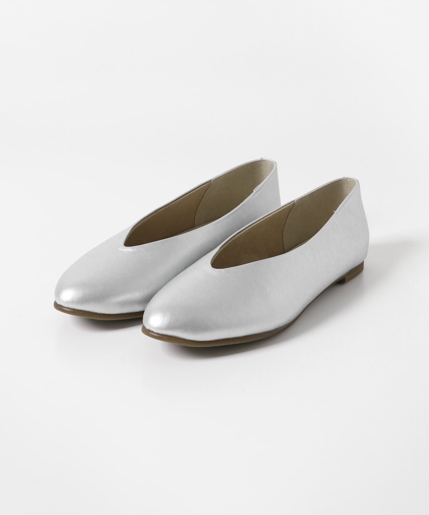 URBAN RESEARCH DOORS「Vカットパンプス」|パンプス|