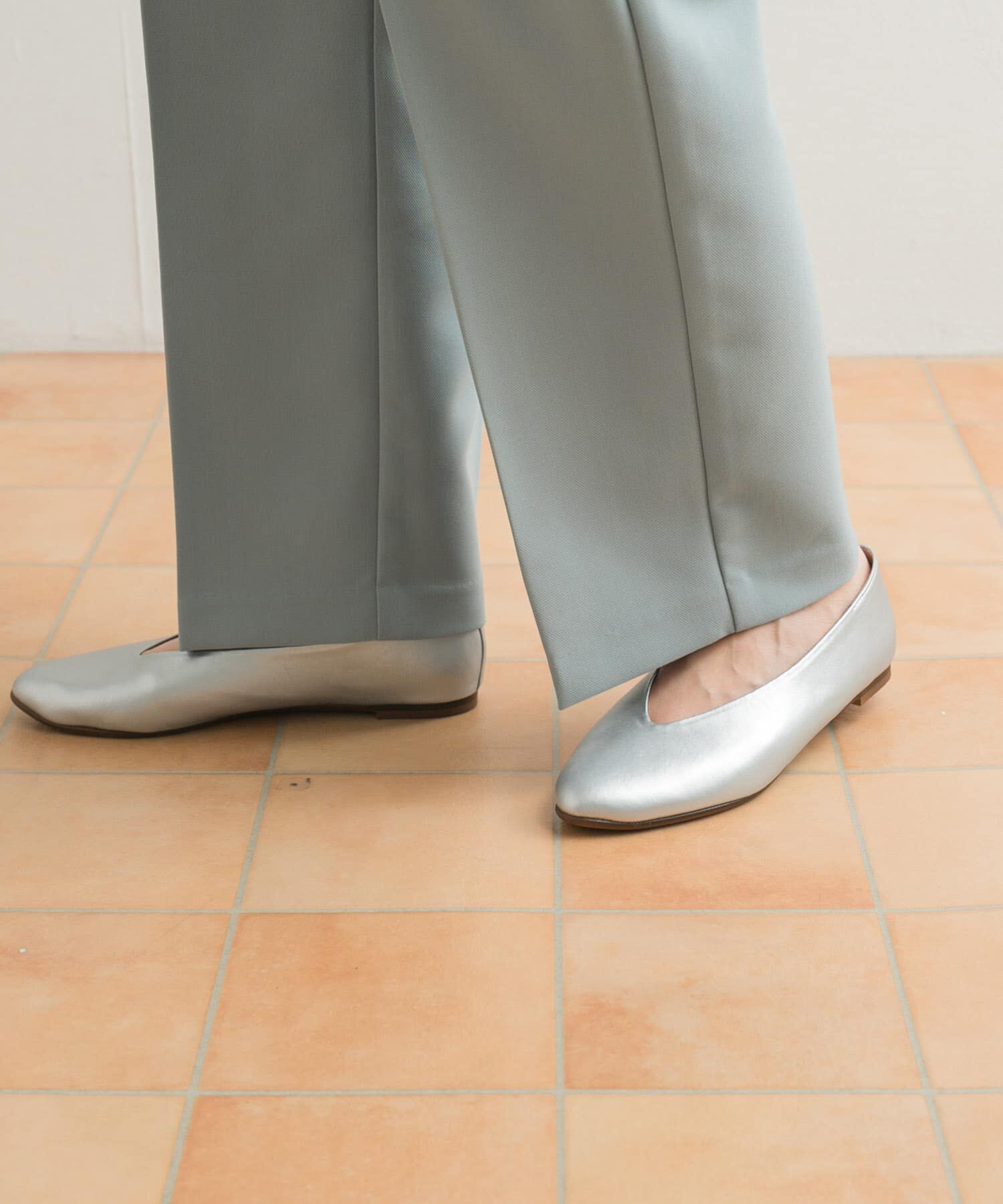 URBAN RESEARCH DOORS「Vカットパンプス」|パンプス|