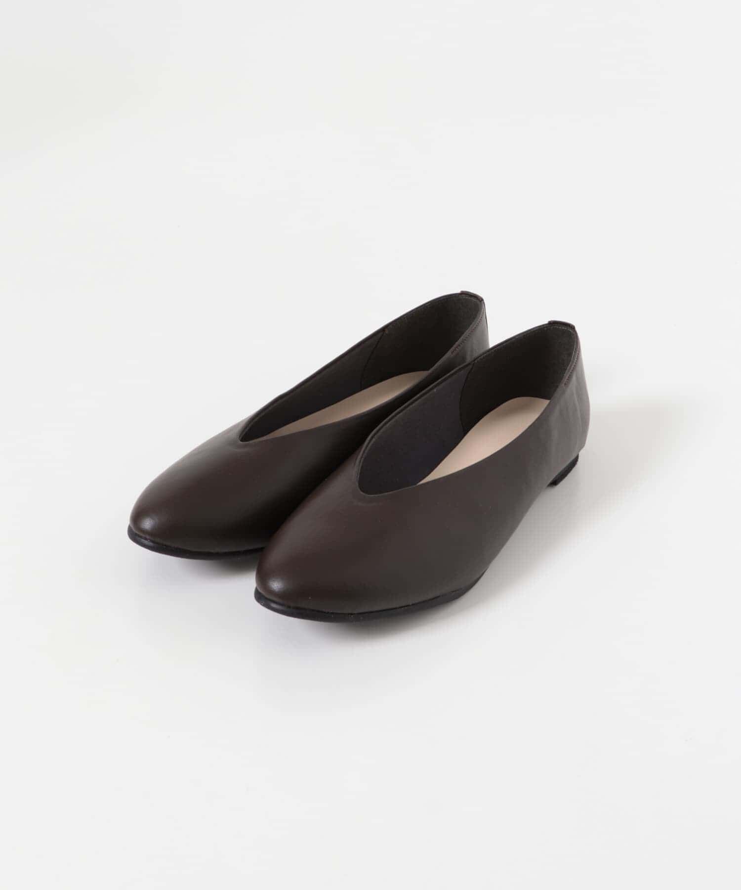 URBAN RESEARCH DOORS「Vカットパンプス」|パンプス|