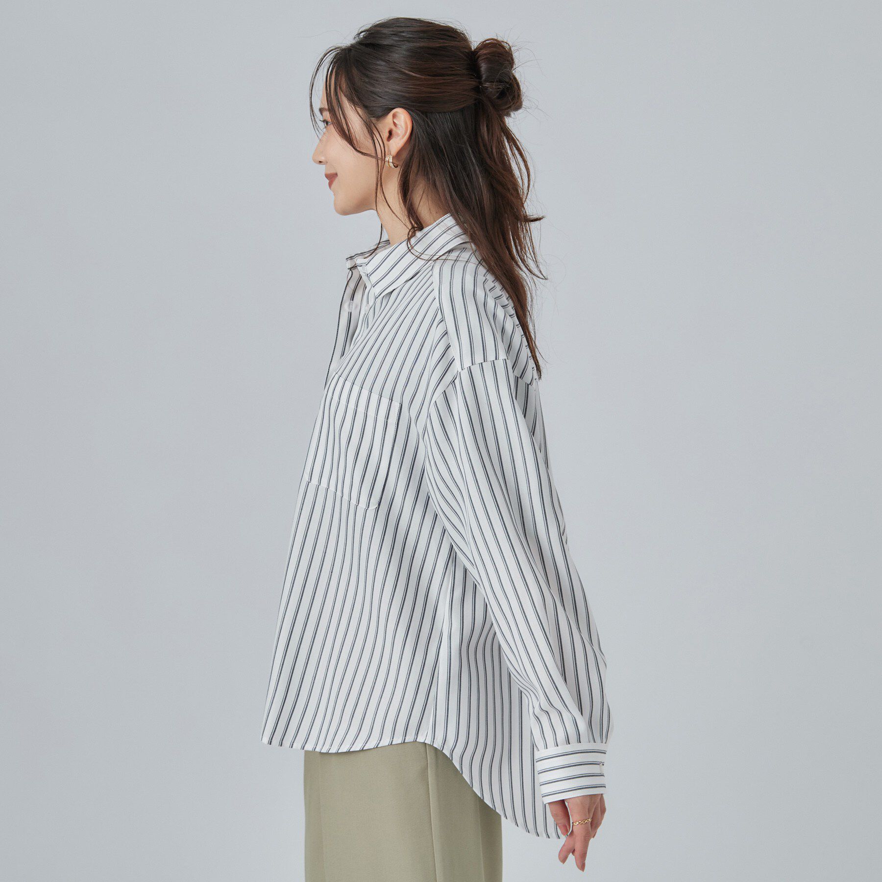 SHOO･LA･RUE「【洗濯後しわになりにくい/S-LL】気分で選ぶ 大人のデイリー使いに ベーシックシャツ」|シャツ・ブラウス|