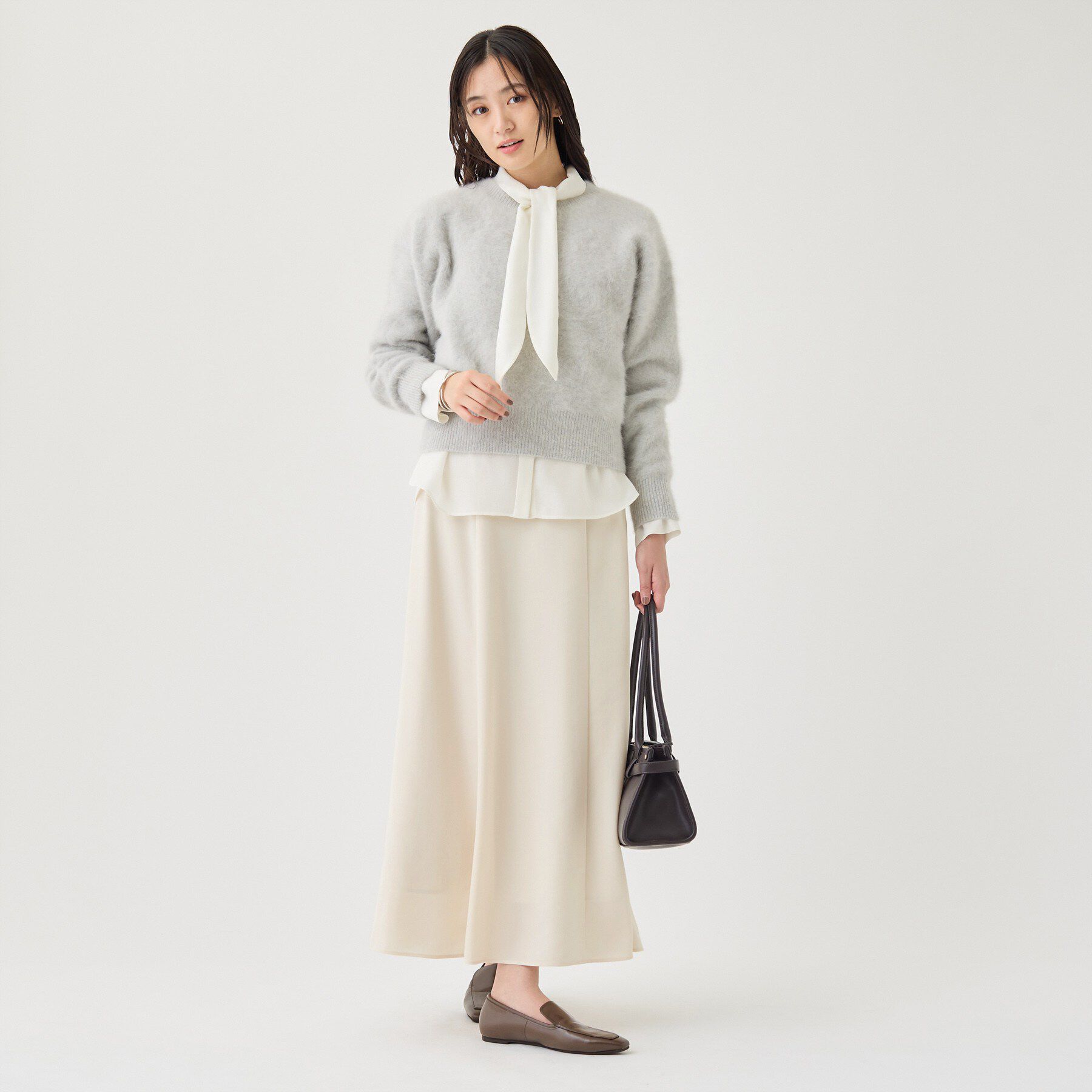 INDIVI「【美シルエット】ジョーゼットサテンセミフレアスカート」|スカート|