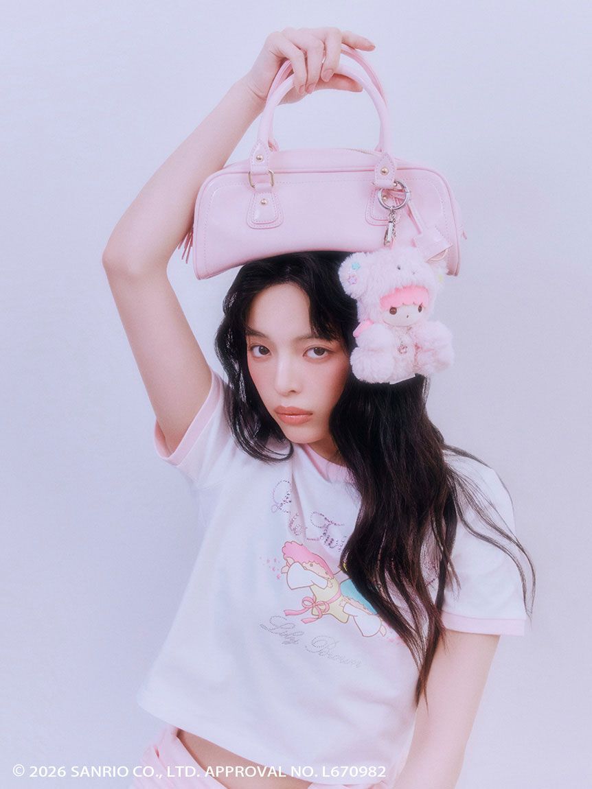 LILY BROWN「【リトルツインスターズ（キキ＆ララ）】ビジューTシャツ」|Tシャツ・カットソー|
