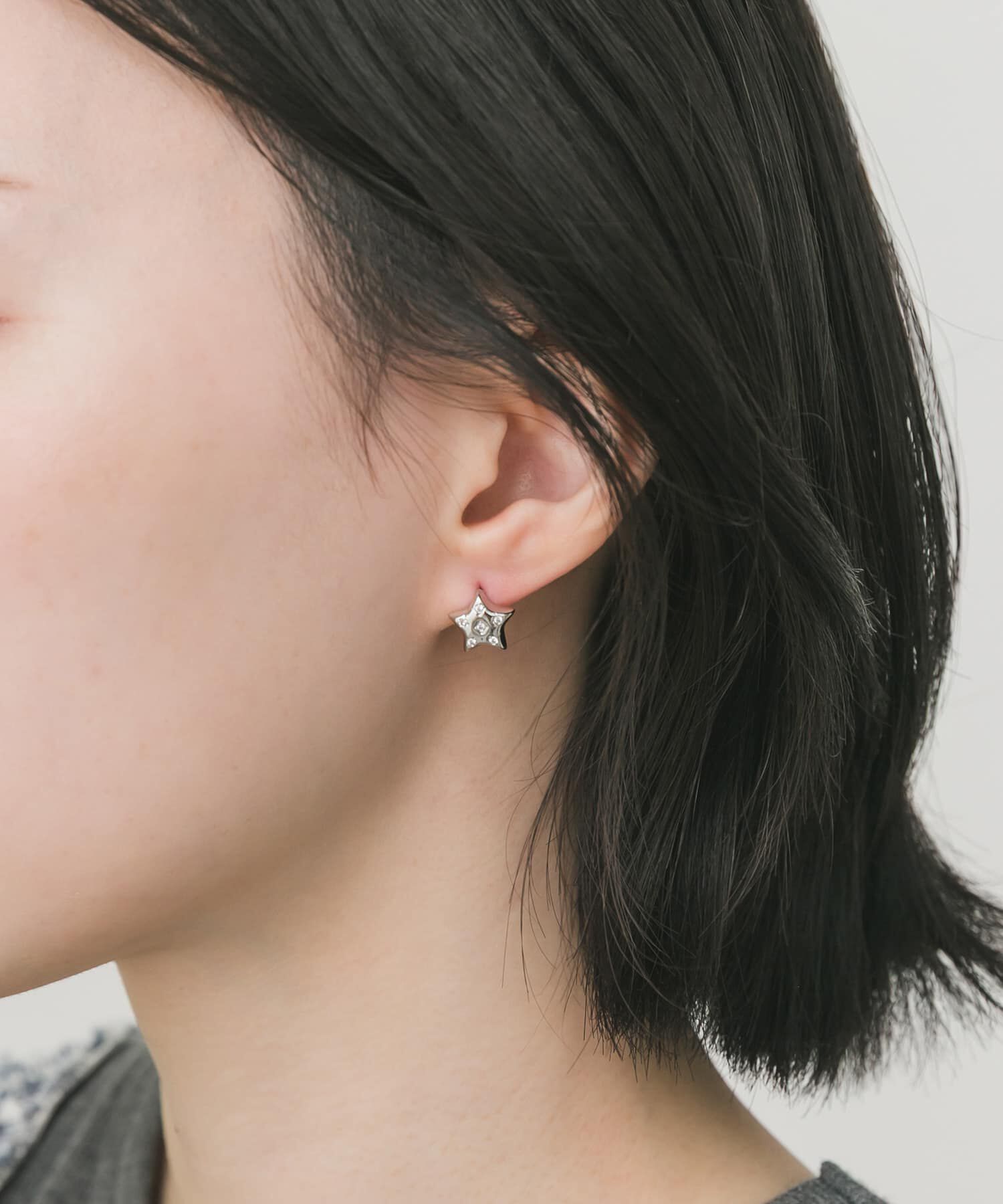 SMELLY「スタービジューピアス」|ピアス|