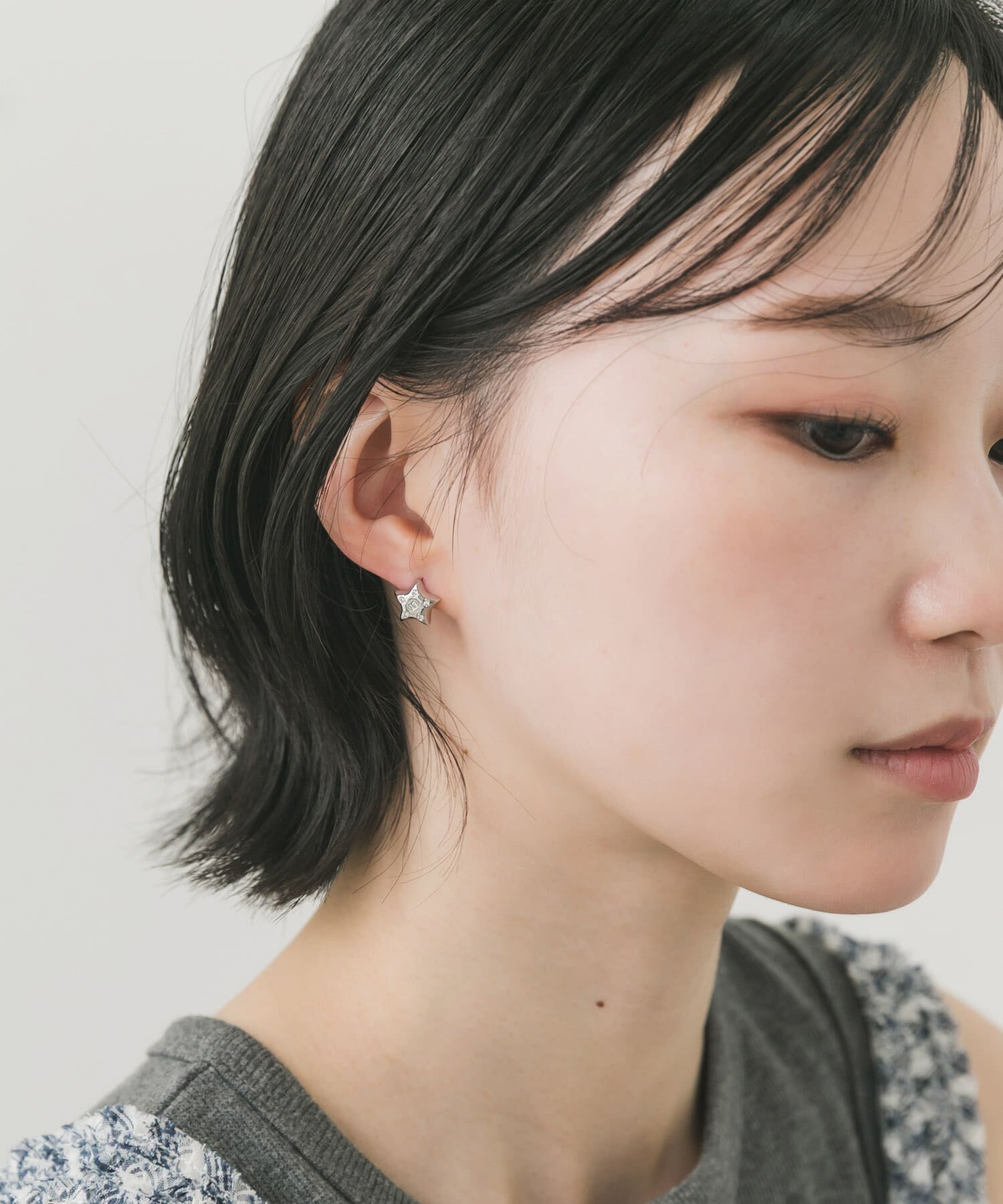 SMELLY「スタービジューピアス」|ピアス|