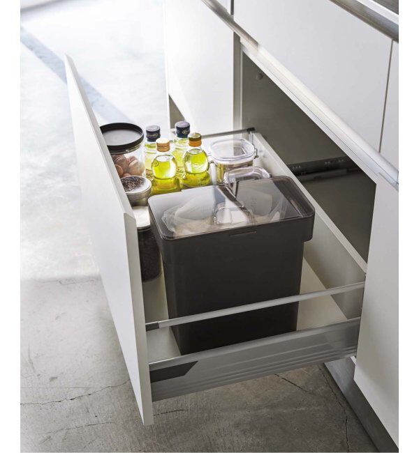 journal standard Furniture「《WEB限定予約》【tower/タワー】密閉 袋ごと米びつ 5kg 計量カップ付」|食器・キッチングッズ|