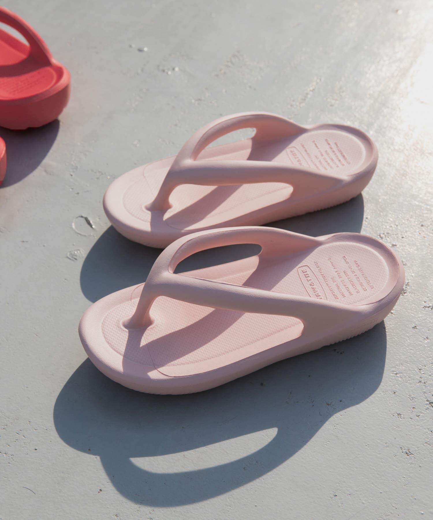 URBAN RESEARCH DOORS「TAW&TOE　ZEROVITY Flip Flop OG」|サンダル|ライトピンク