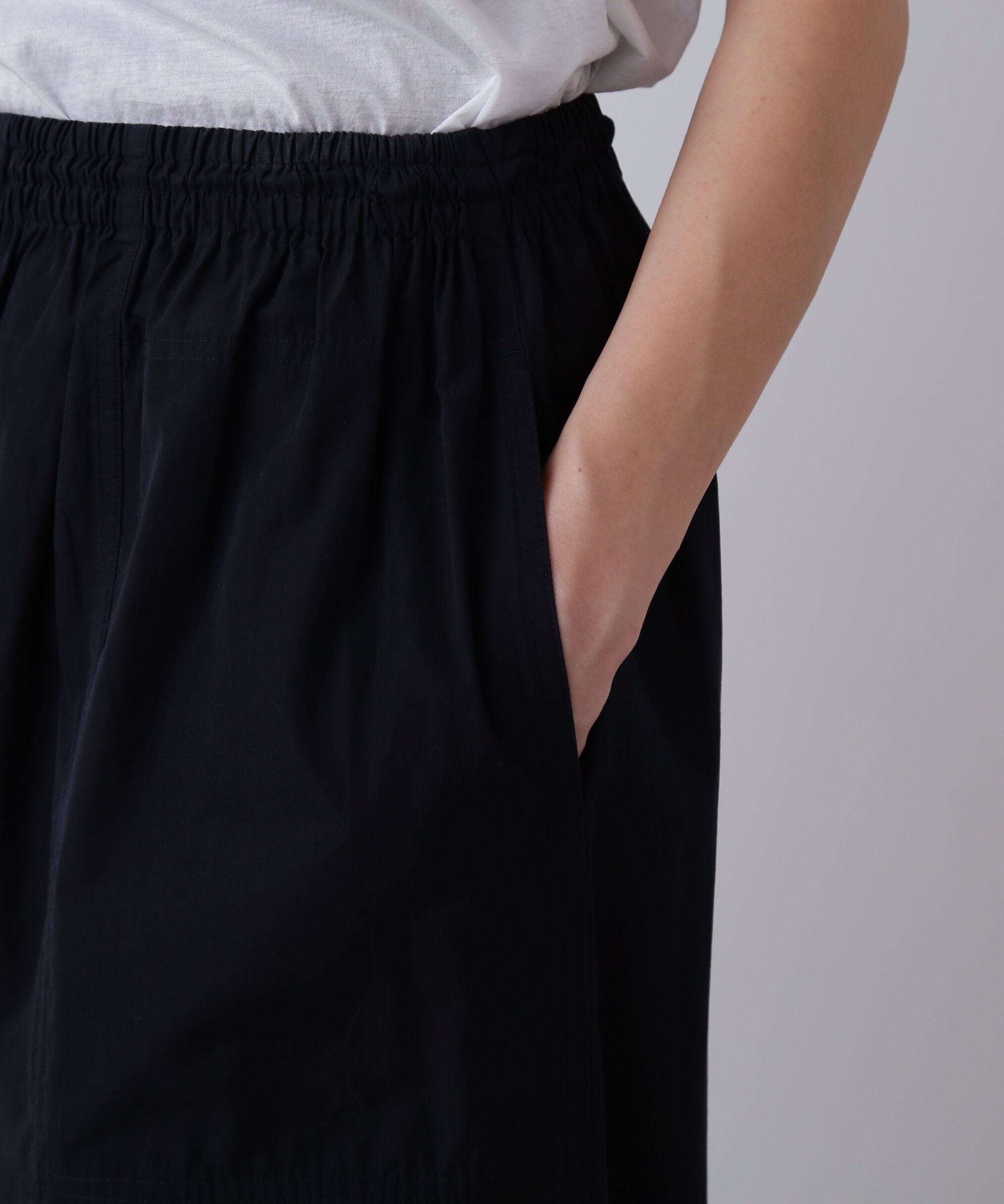 YLEVE 「YLEVE / COTTON CUPRA TROUSERS」|その他|