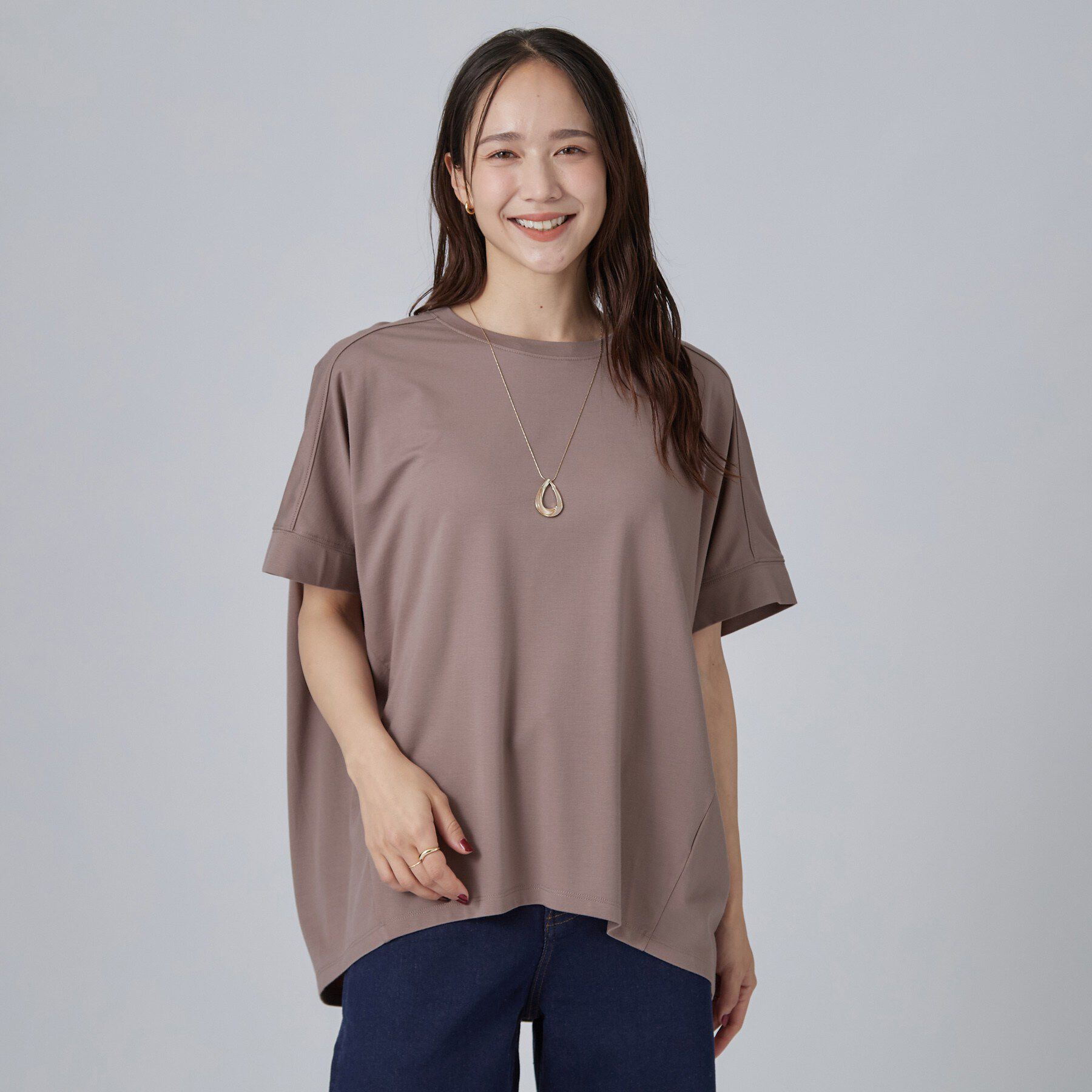 SHOO･LA･RUE「【ひんやり/UV/S-LL/体型カバー】ゆるっとインせず決まる ひやとろドルマンTシャツ」|Tシャツ・カットソー|