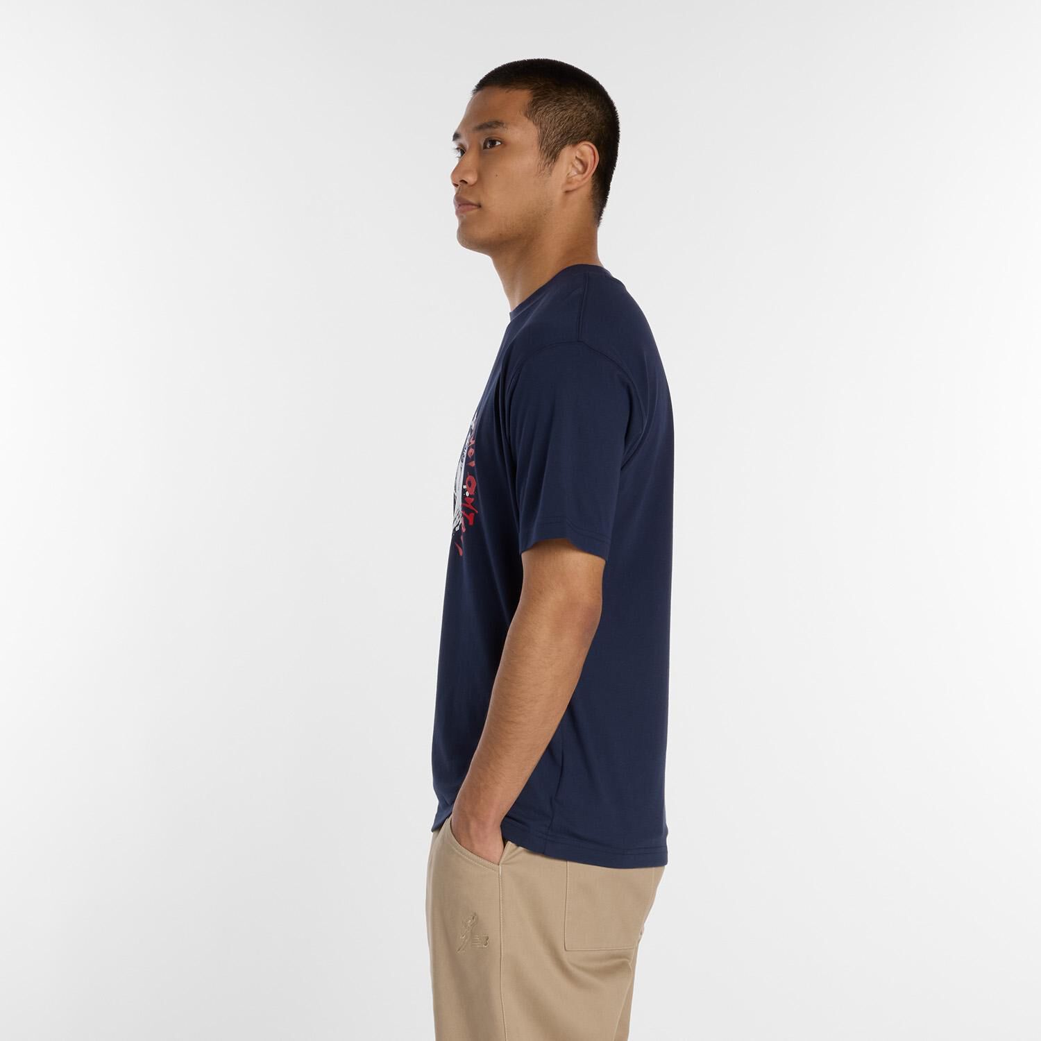 NEW BALANCE 「【NEW BALANCEｳｪｱ】M O.HｸﾞﾗﾌｨｯｸT1」|Tシャツ・カットソー|