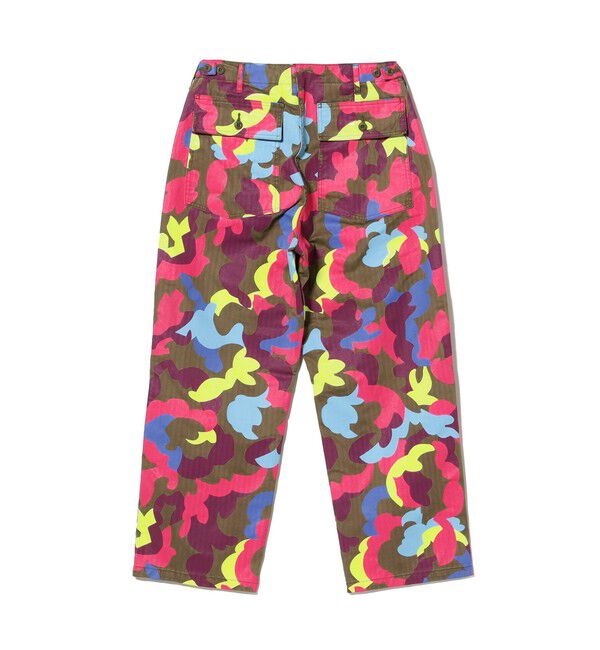 BEAMS PLUS「MIL Utility Easy Trousers Supima Herringbone Big Camo Print」|チノ|